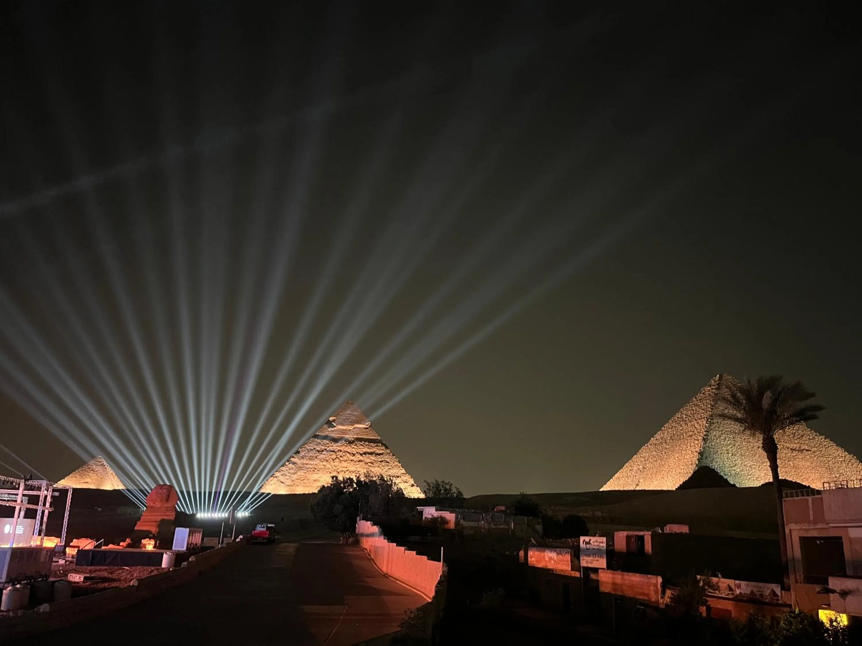 Natural landscape in The Gate Hotel Front Pyramids & Sphinx View