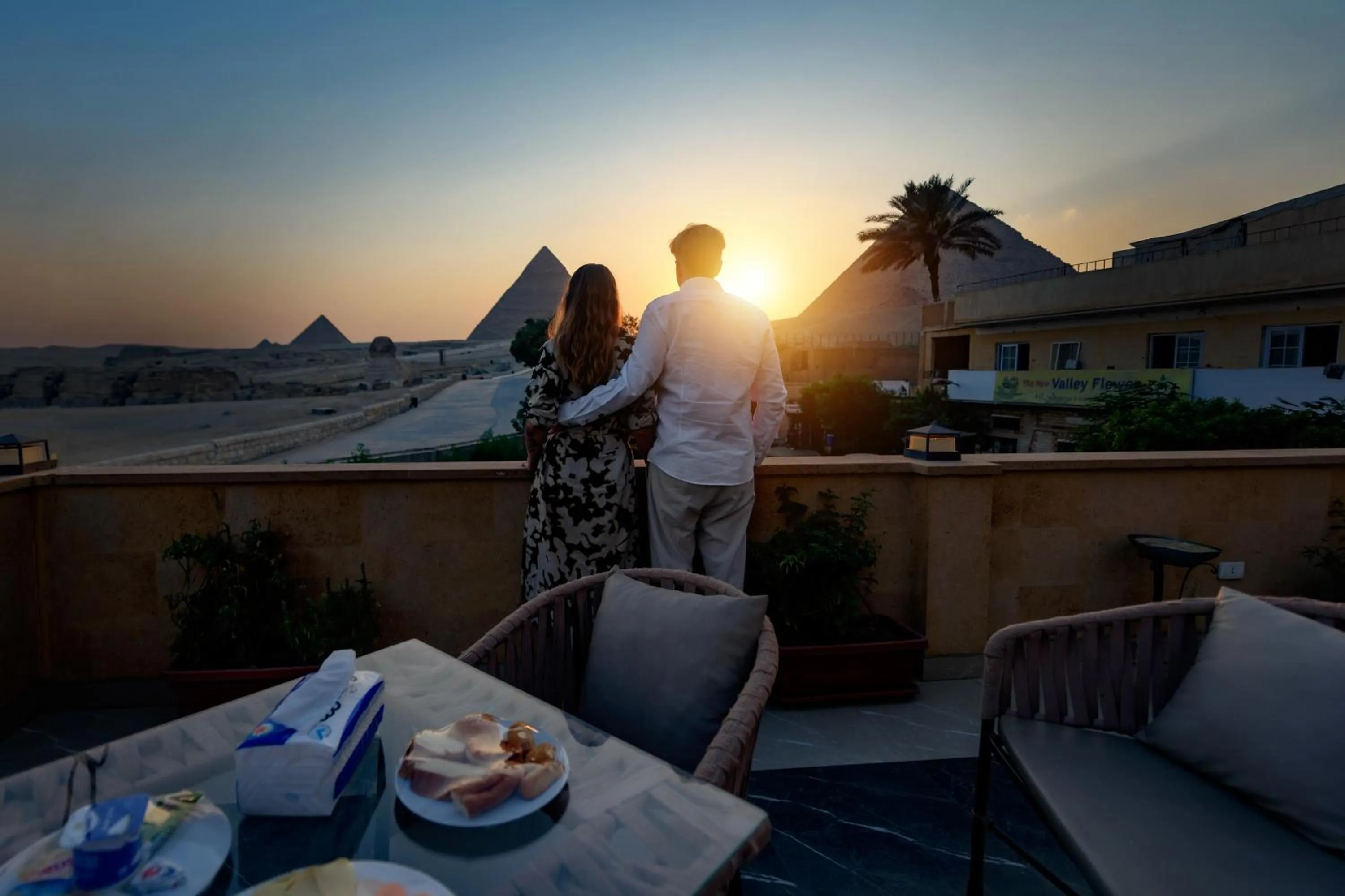 Balcony/Terrace in The Gate Hotel Front Pyramids & Sphinx View