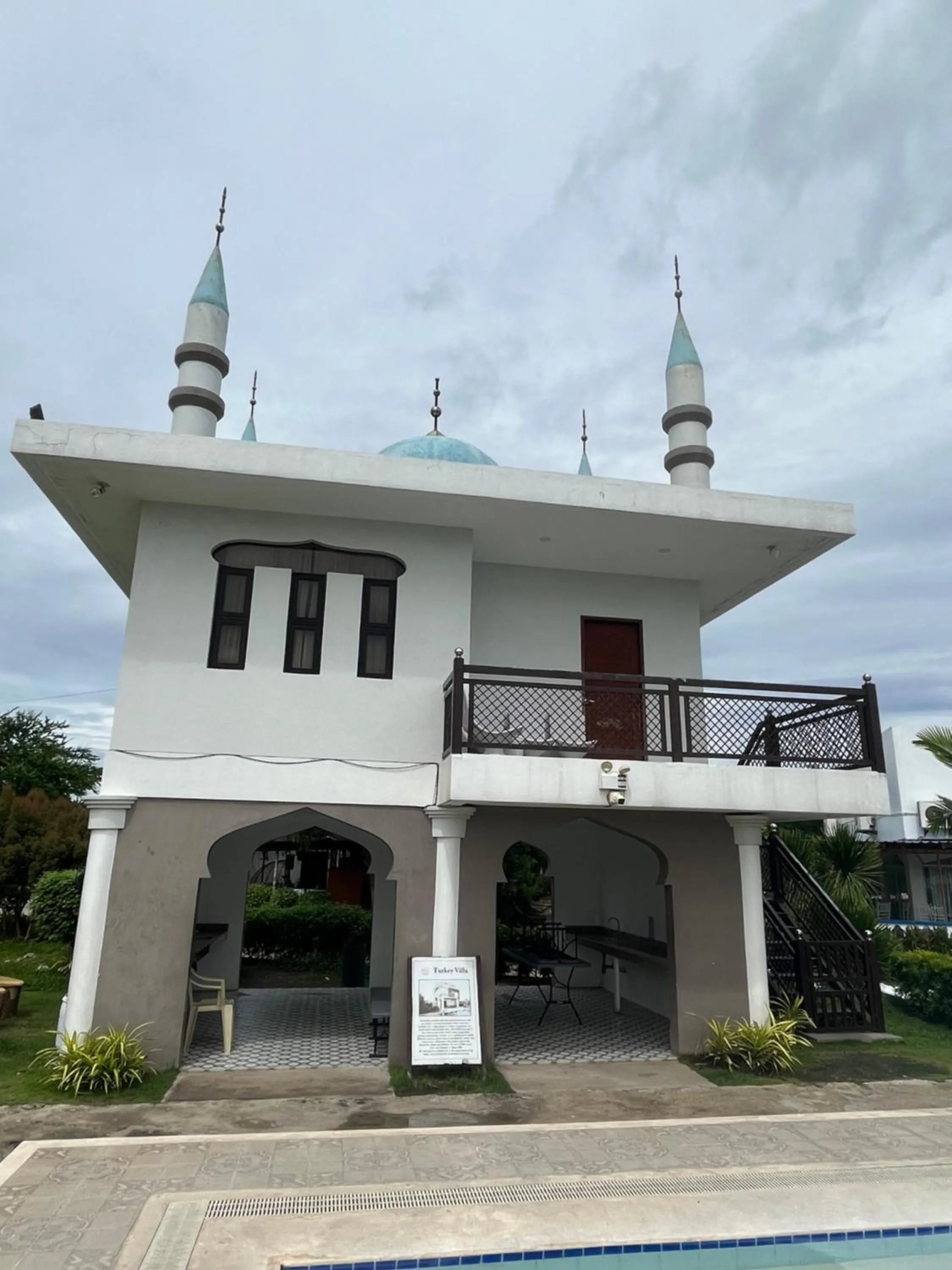 Property building in Torres Farm Resort powered by Cocotel