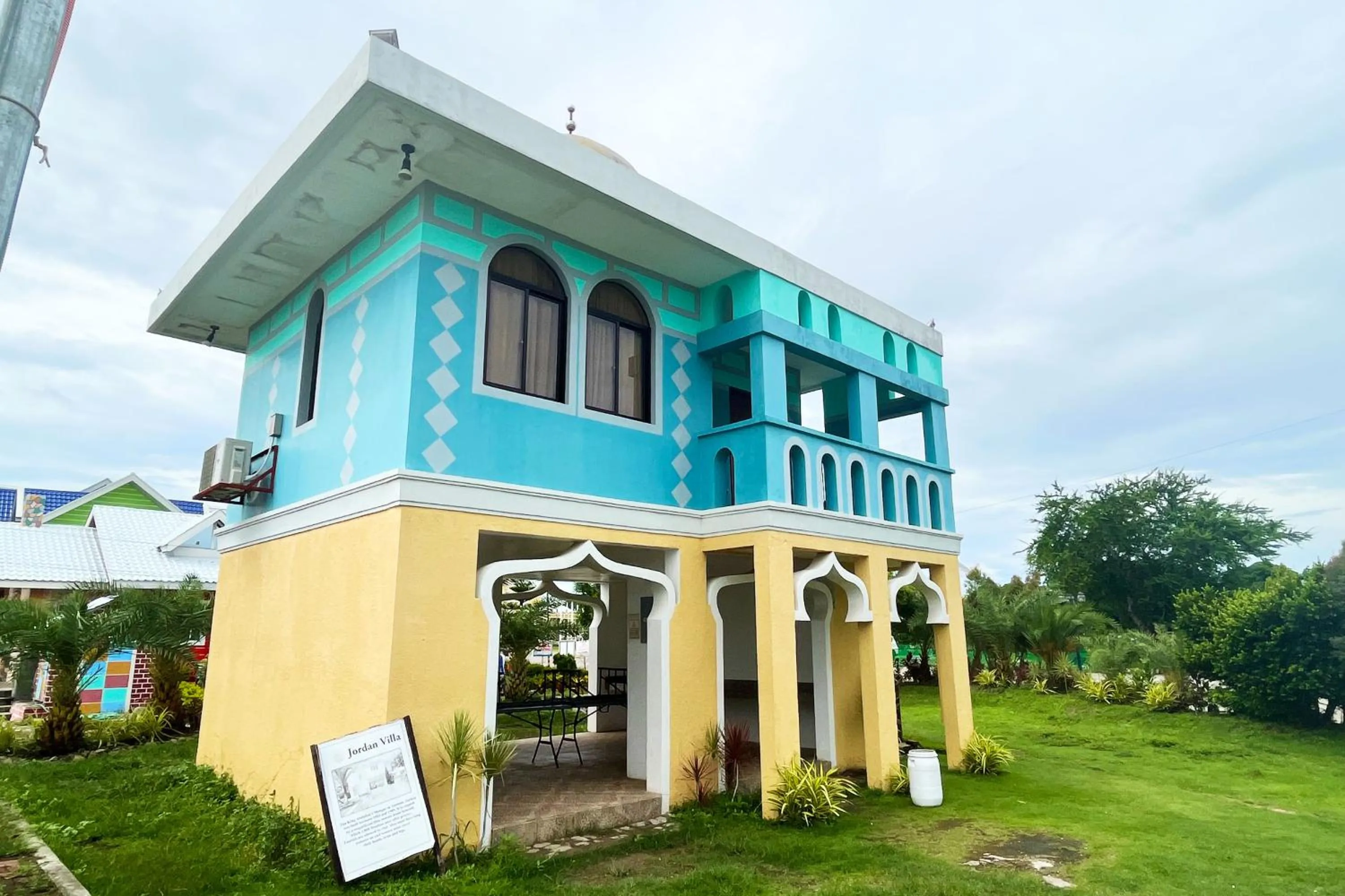 Property building in Torres Farm Resort powered by Cocotel