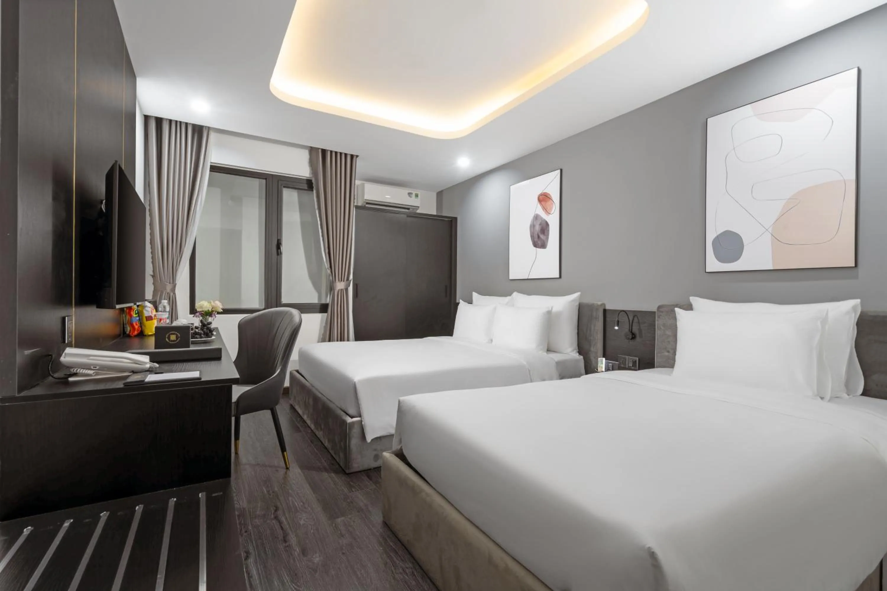 Bed in Mercy Emerald Hotel