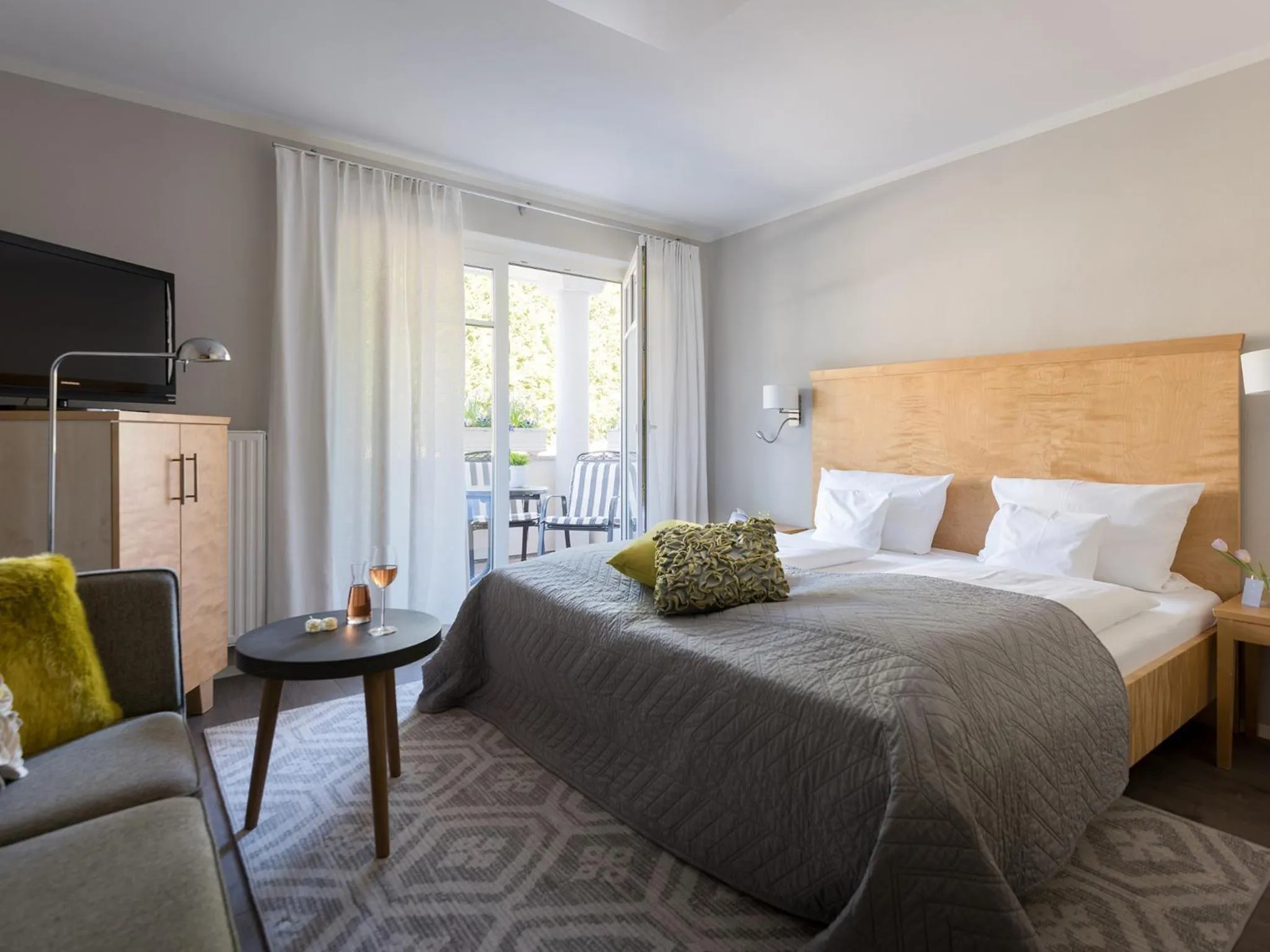 Photo of the whole room, Bed in Bodenseehotel Renn