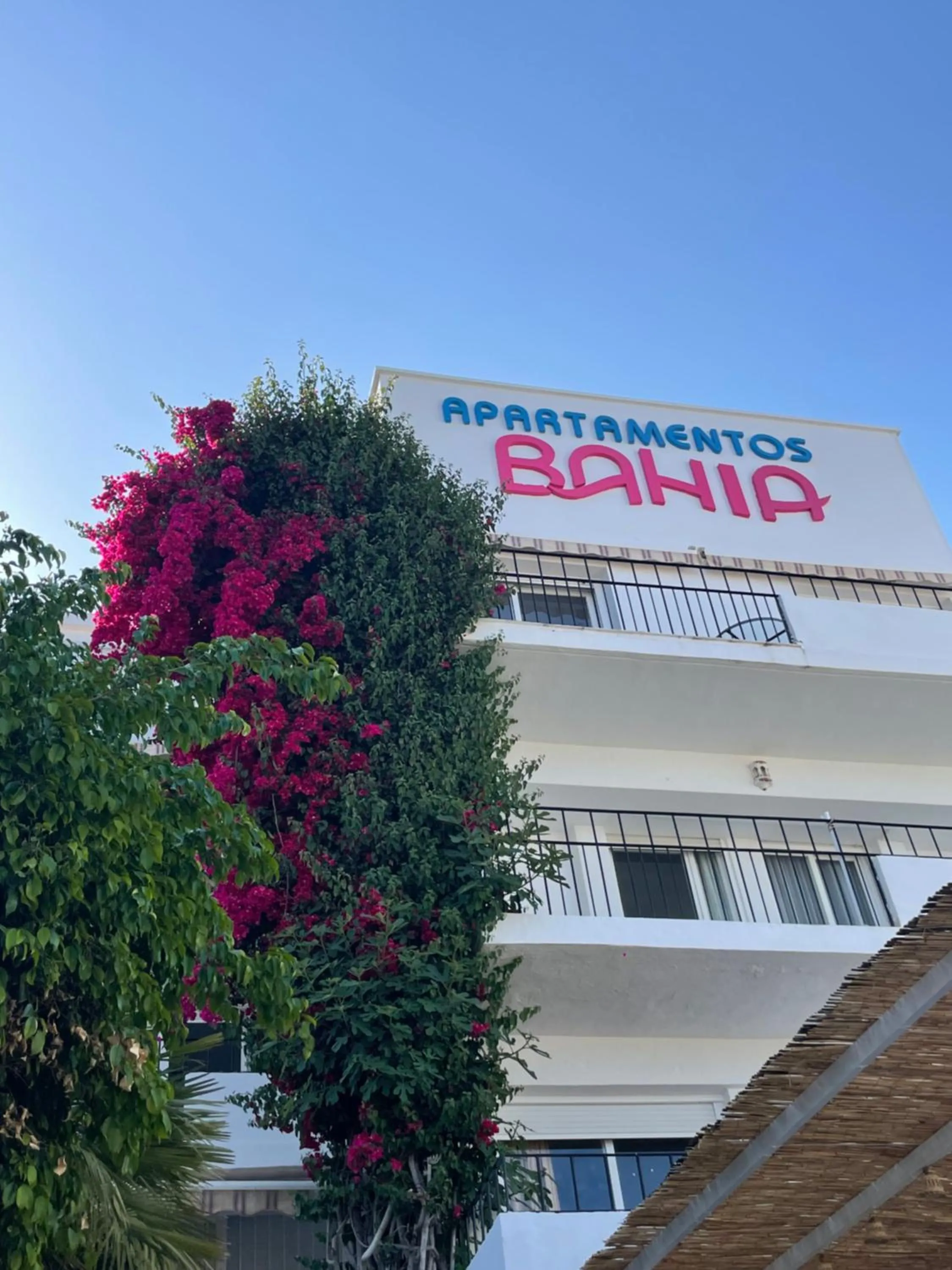Property logo or sign in Apartamentos Bahia