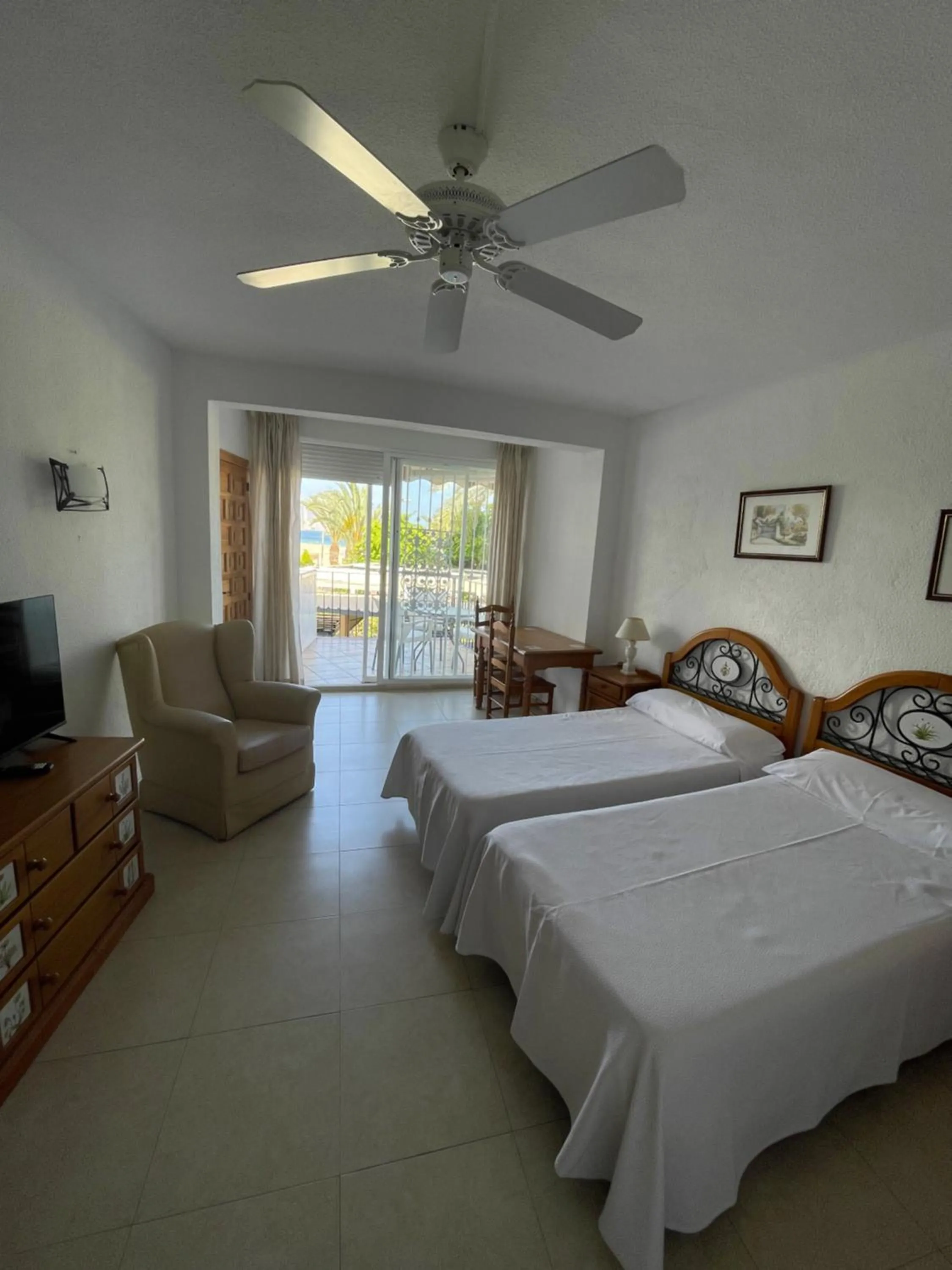 Photo of the whole room, Bed in Apartamentos Bahia