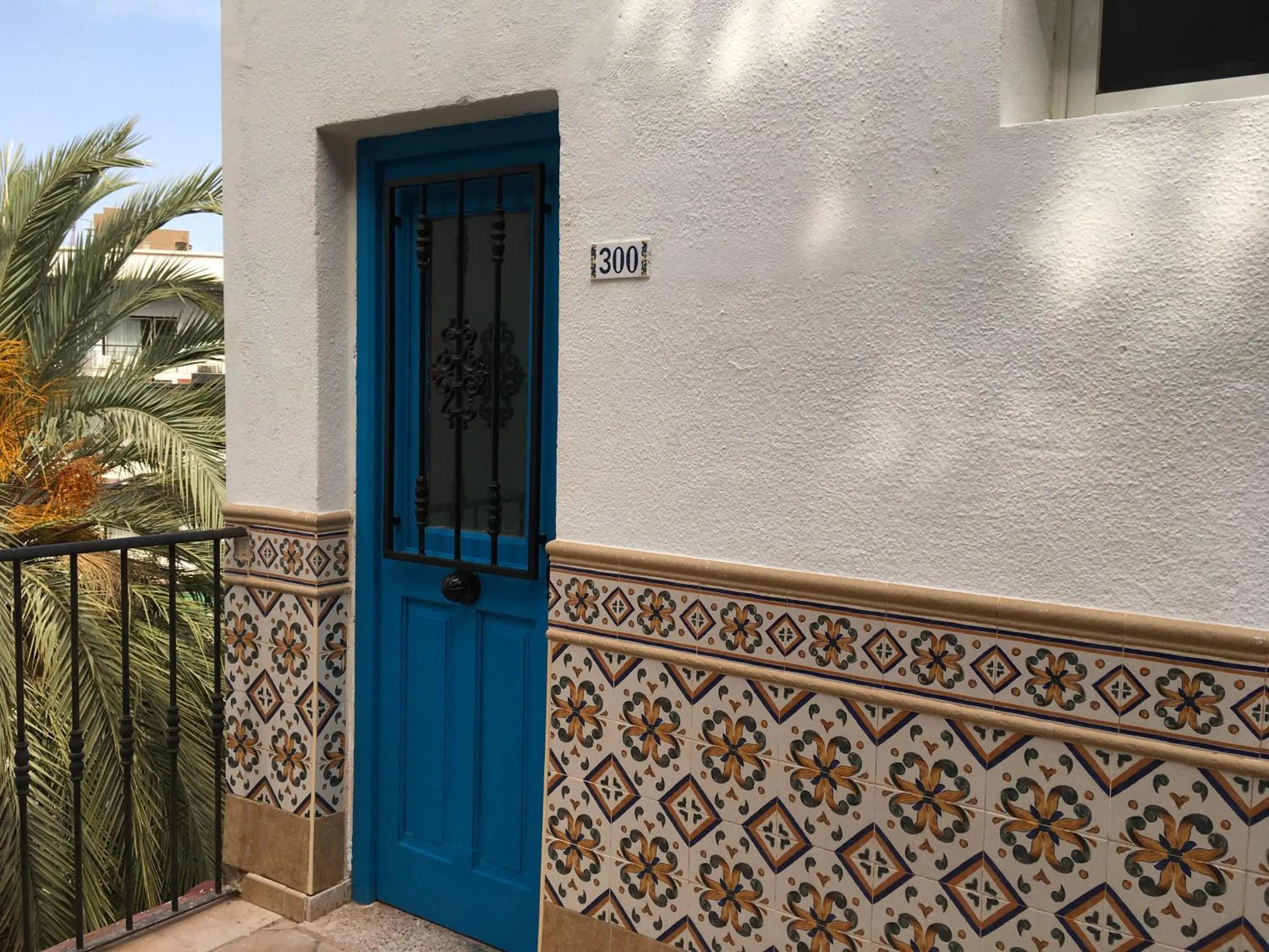 Facade/entrance in Apartamentos Bahia