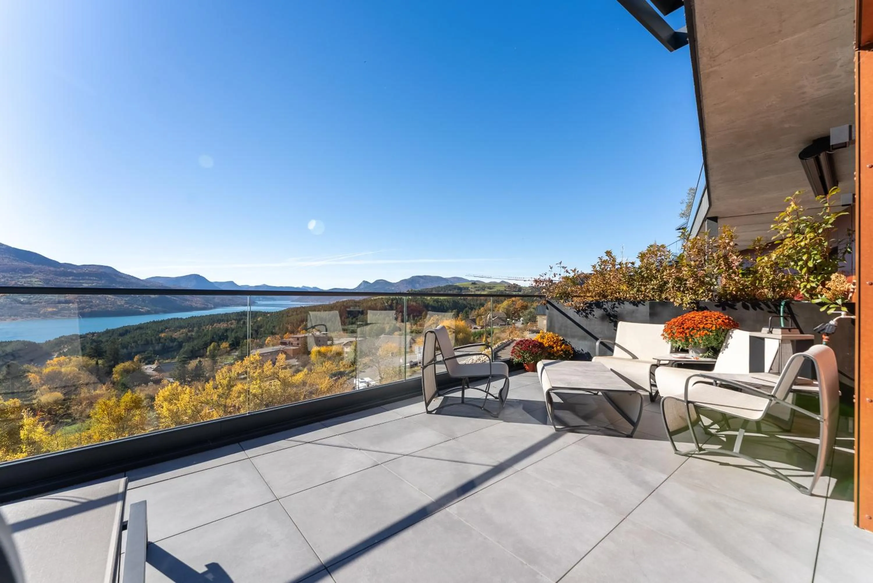 Patio in Les Restanques du lac