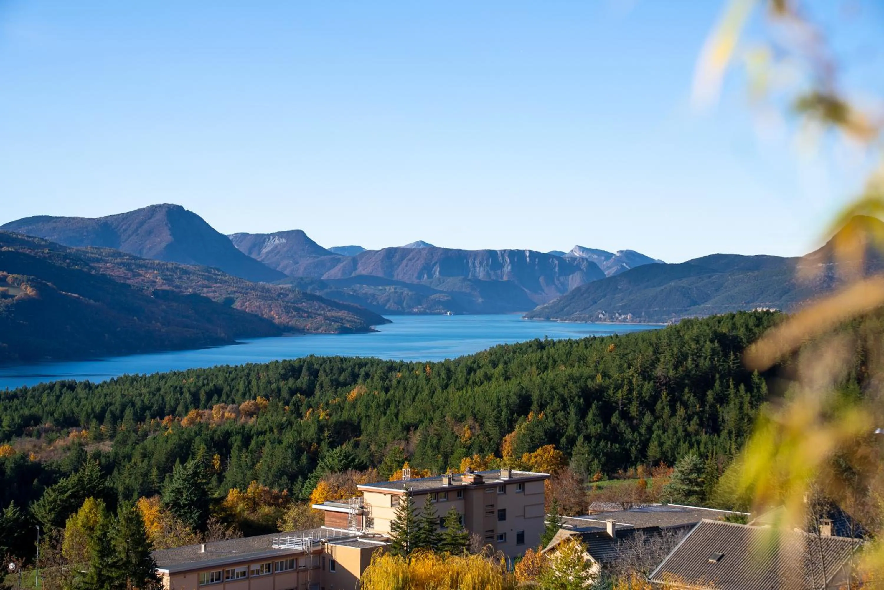 Lake view in Les Restanques du lac