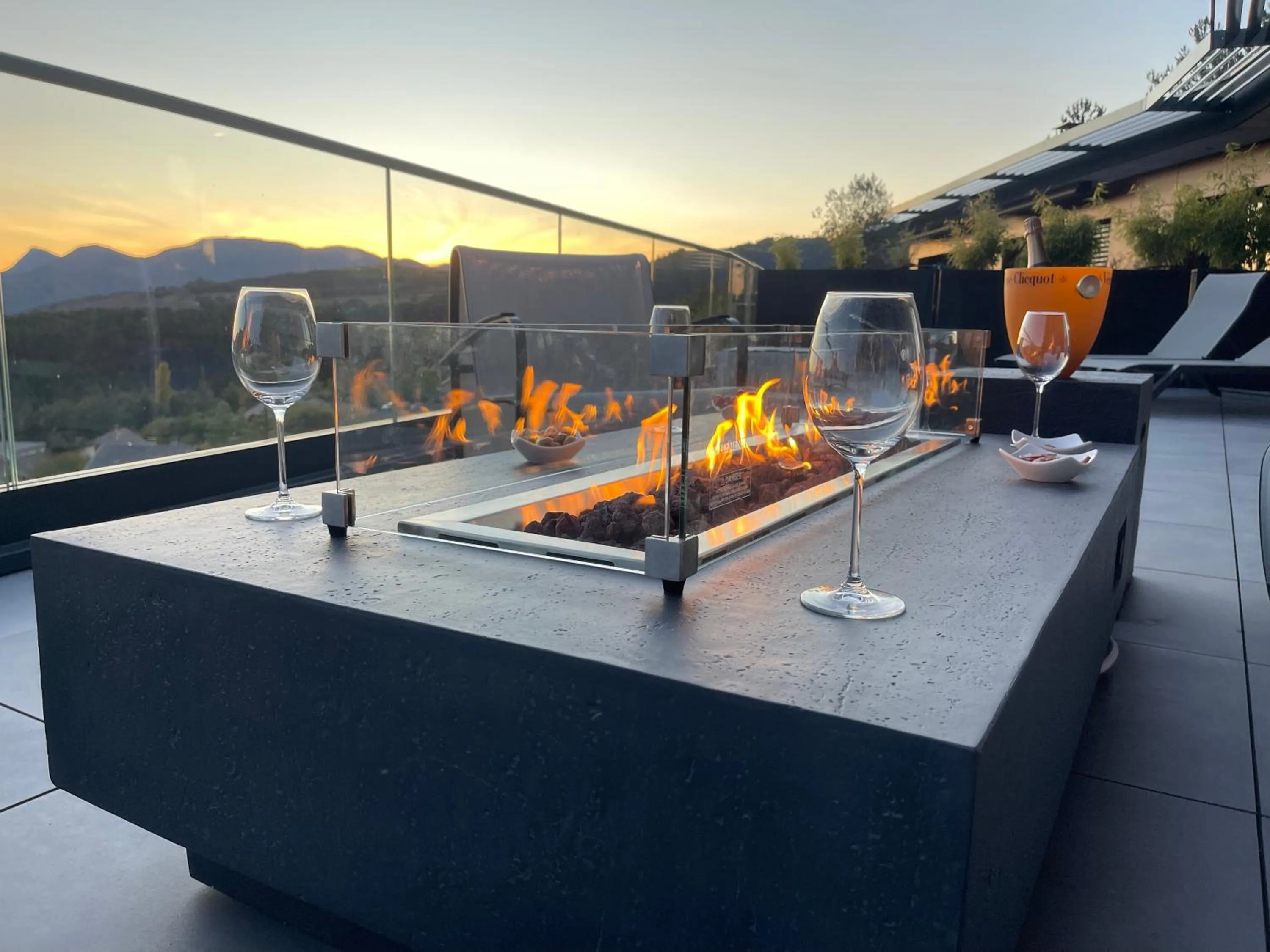 Patio in Les Restanques du lac