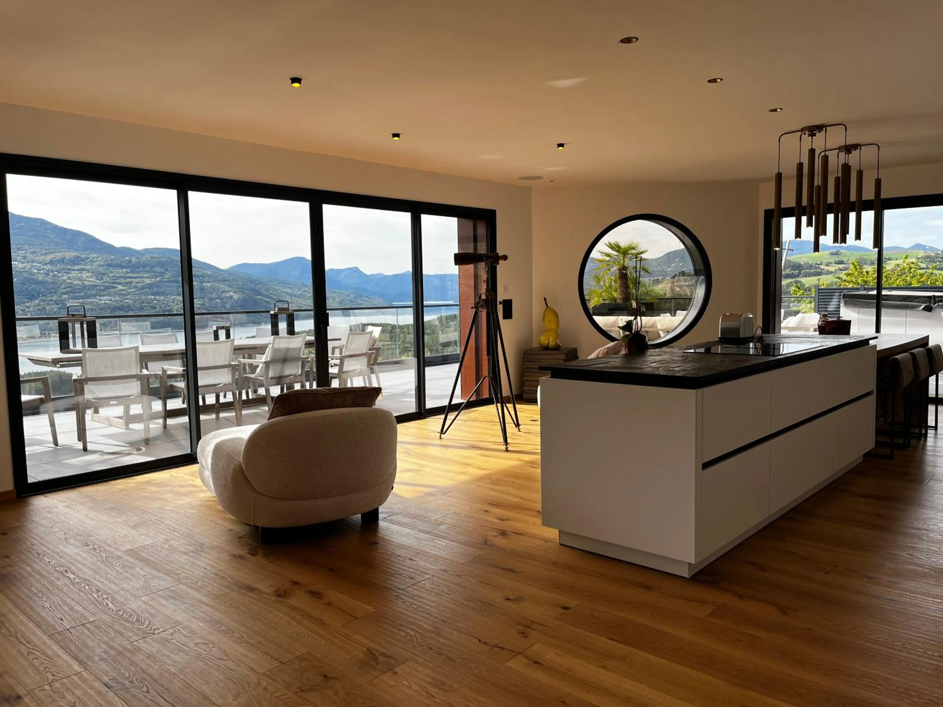 kitchen in Les Restanques du lac