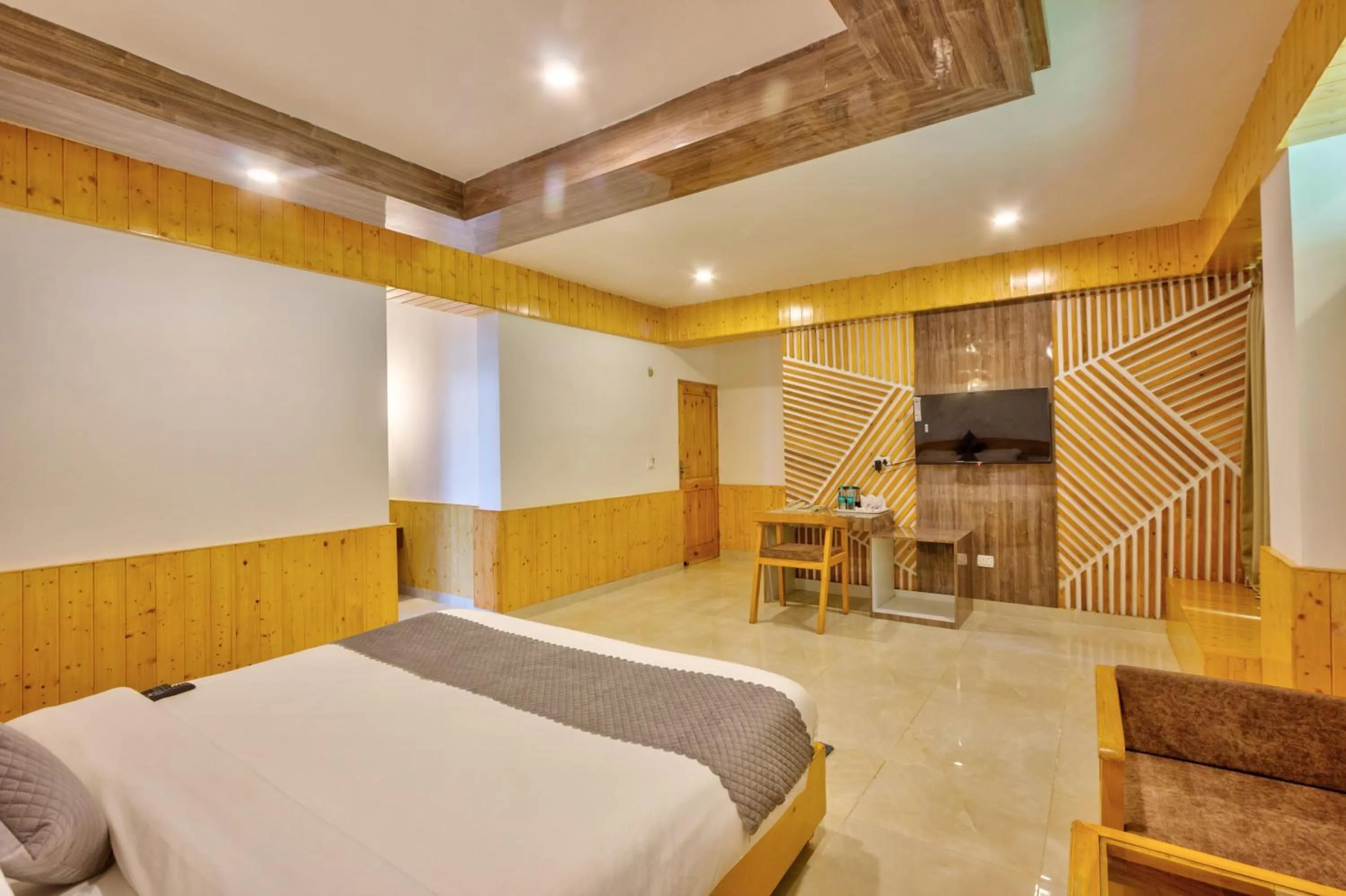 Bed in La Aero Resort Home in Snow Mountains