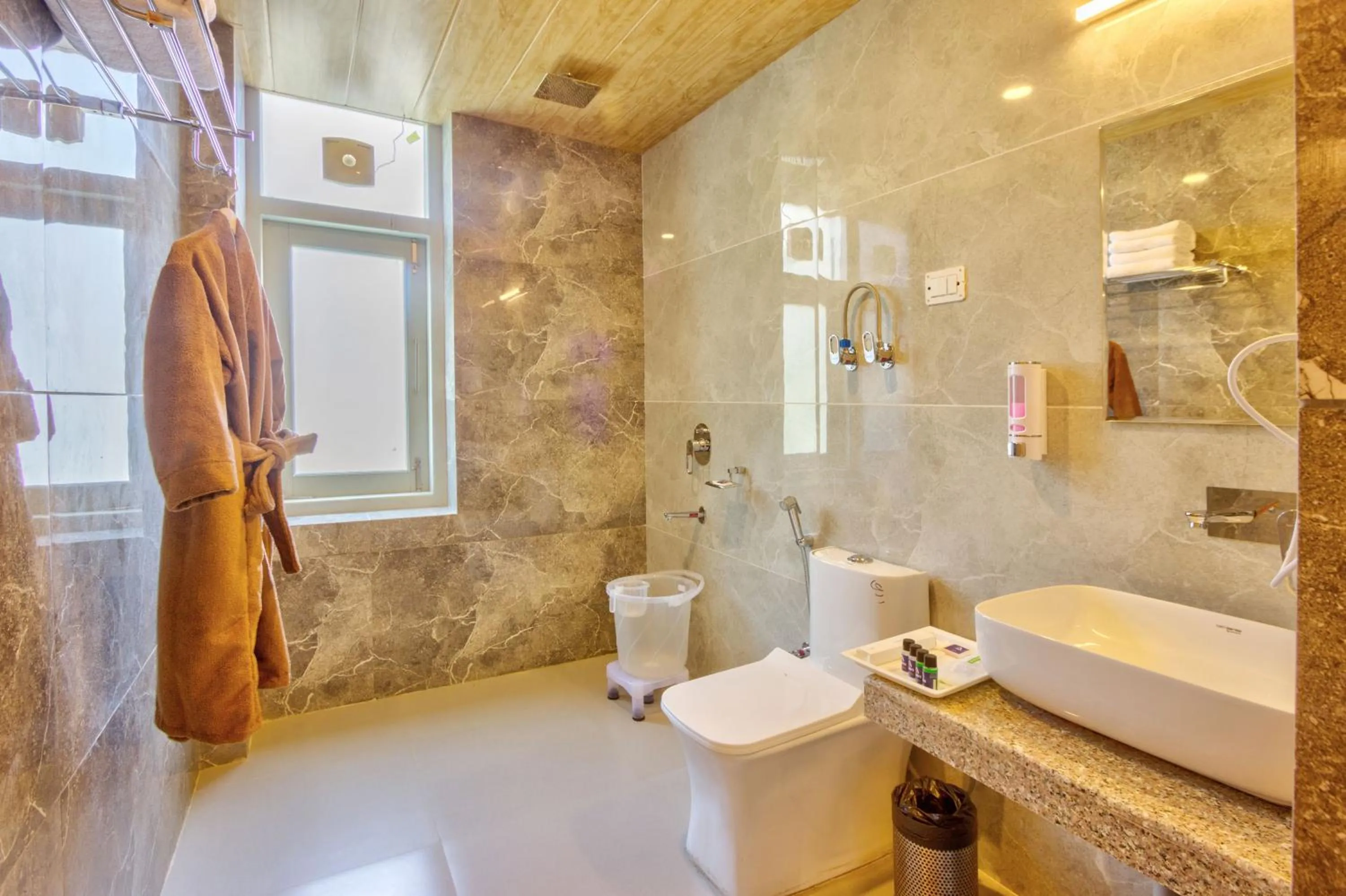 Shower in La Aero Resort Home in Snow Mountains