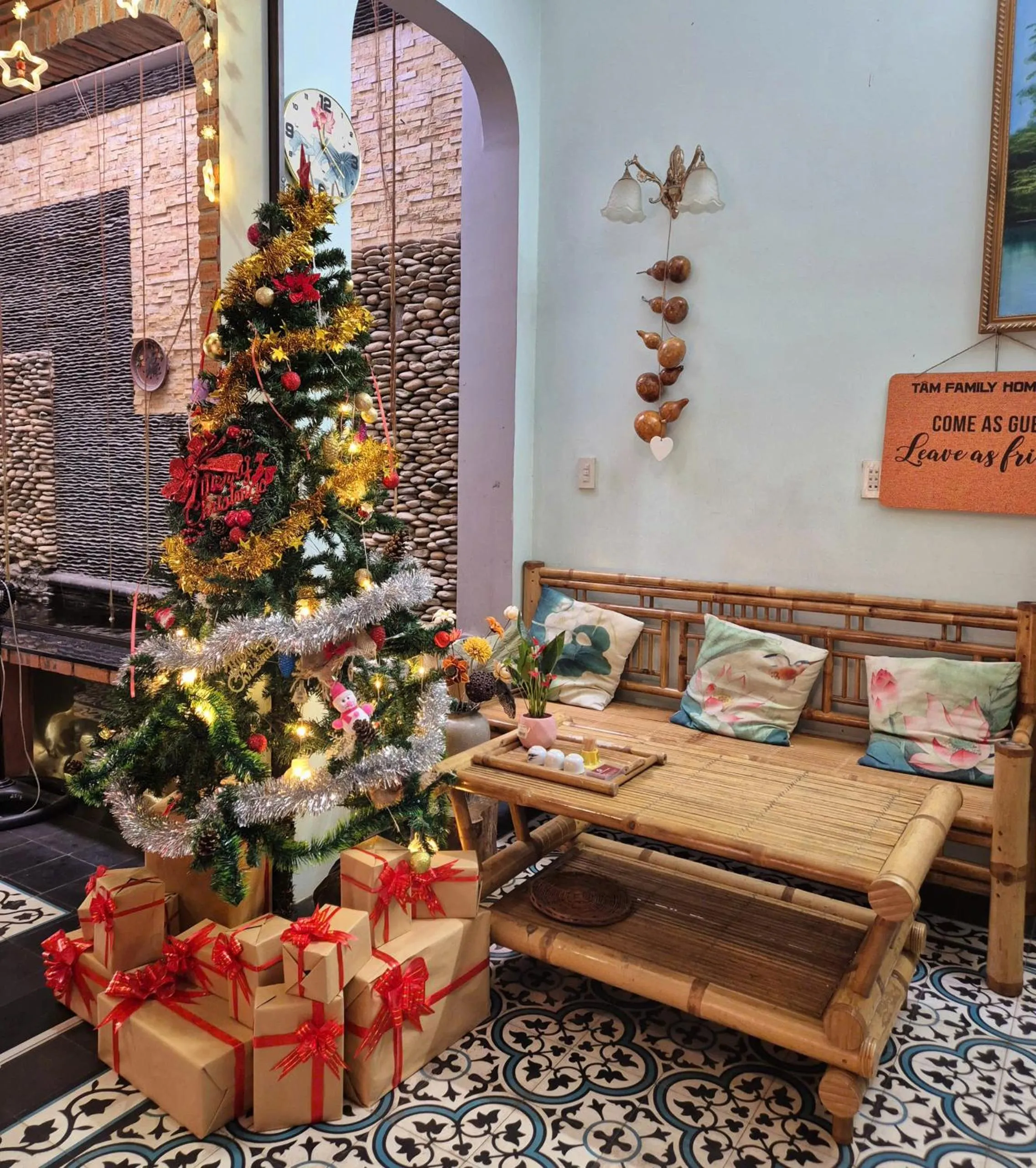 Property building in Tâm Family Homestay-Huế