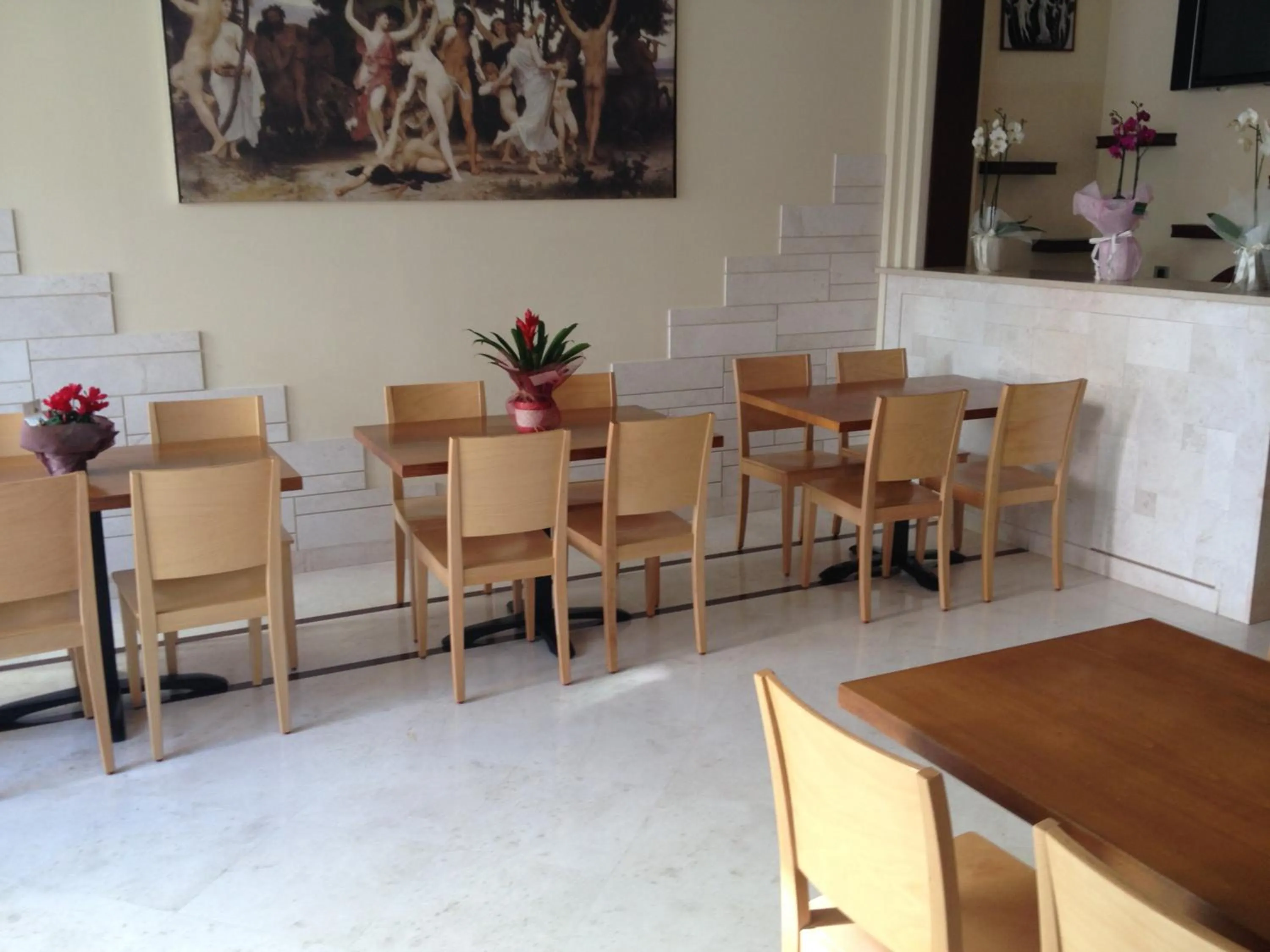 Restaurant/places to eat in Dionysion