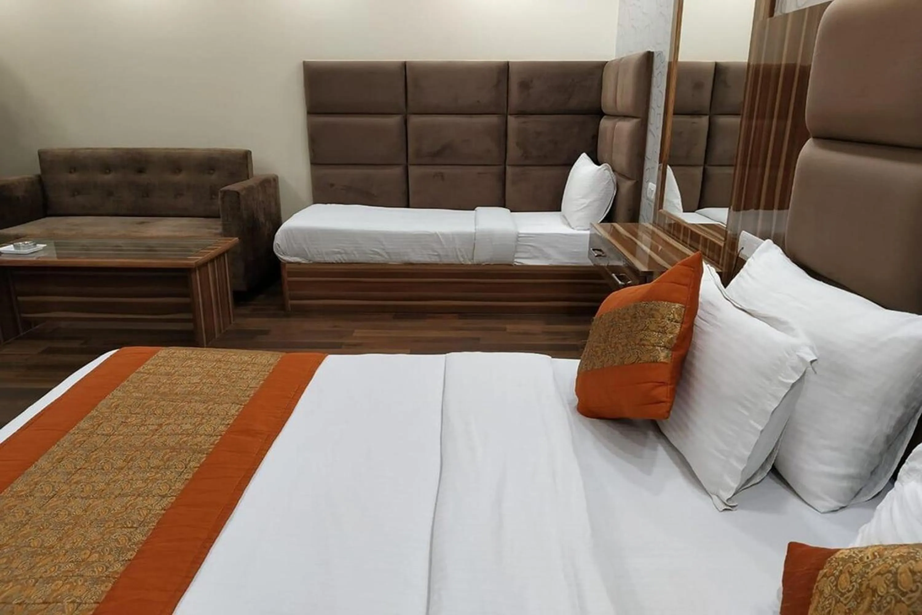 Bed in HOTEL SINGH CONTINETAL