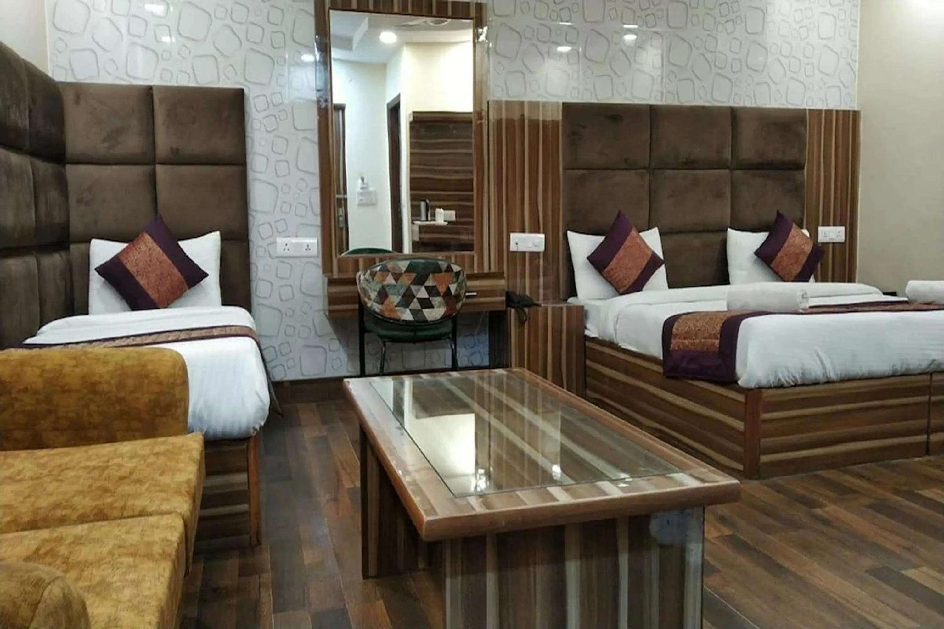 Bed in HOTEL SINGH CONTINETAL