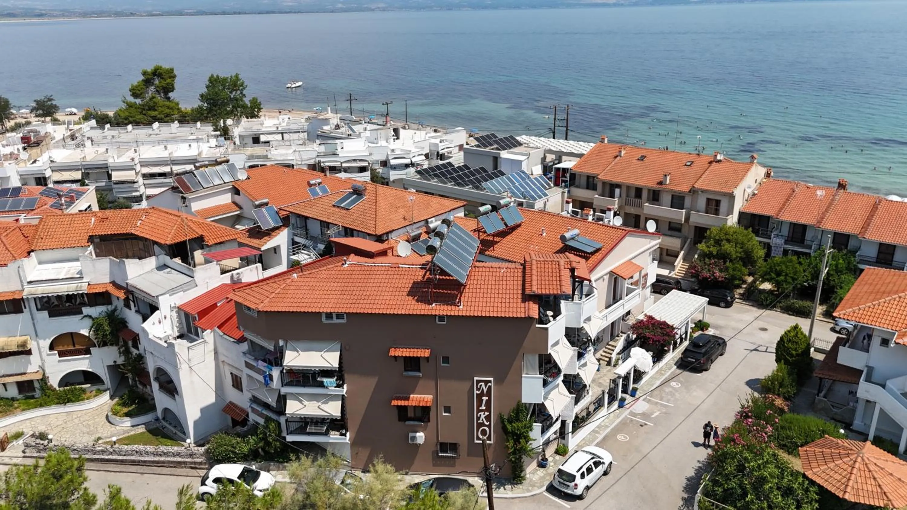 Haus Niko Apartments and Suites