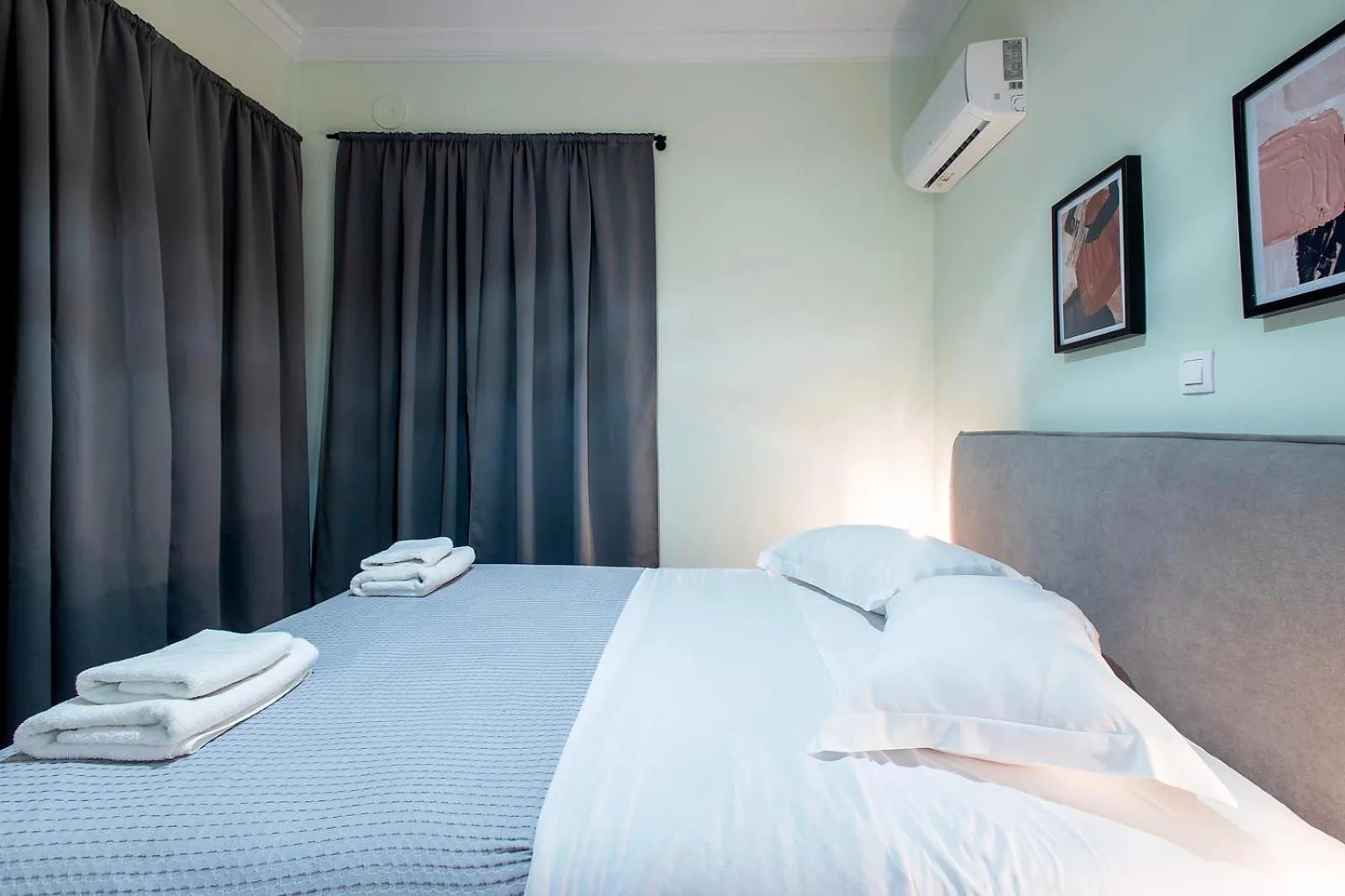 Bed in Aris123 by Smart Cozy Suites - Apartments in the heart of Athens - 5 minutes from metro - Available 24hr