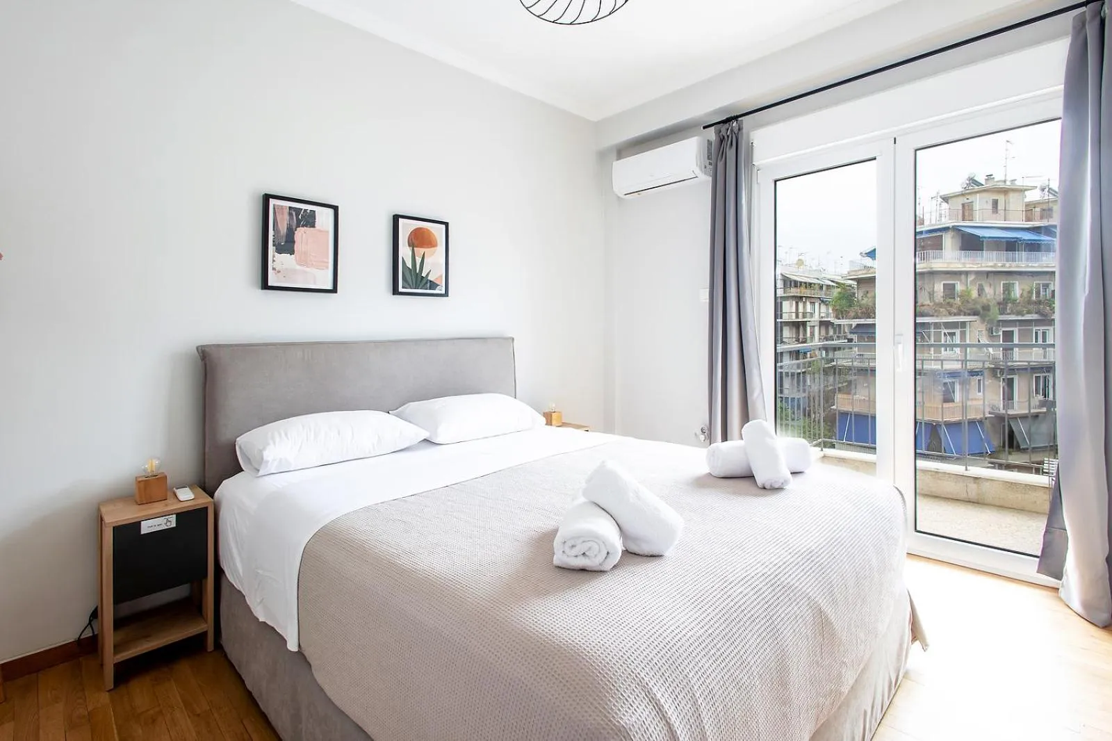 Bed in Aris123 by Smart Cozy Suites - Apartments in the heart of Athens - 5 minutes from metro - Available 24hr