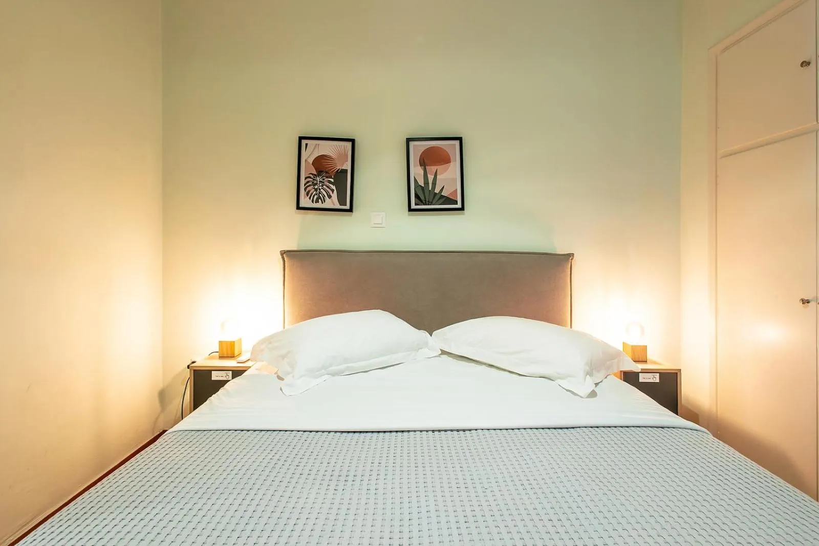 Bed in Aris123 by Smart Cozy Suites - Apartments in the heart of Athens - 5 minutes from metro - Available 24hr