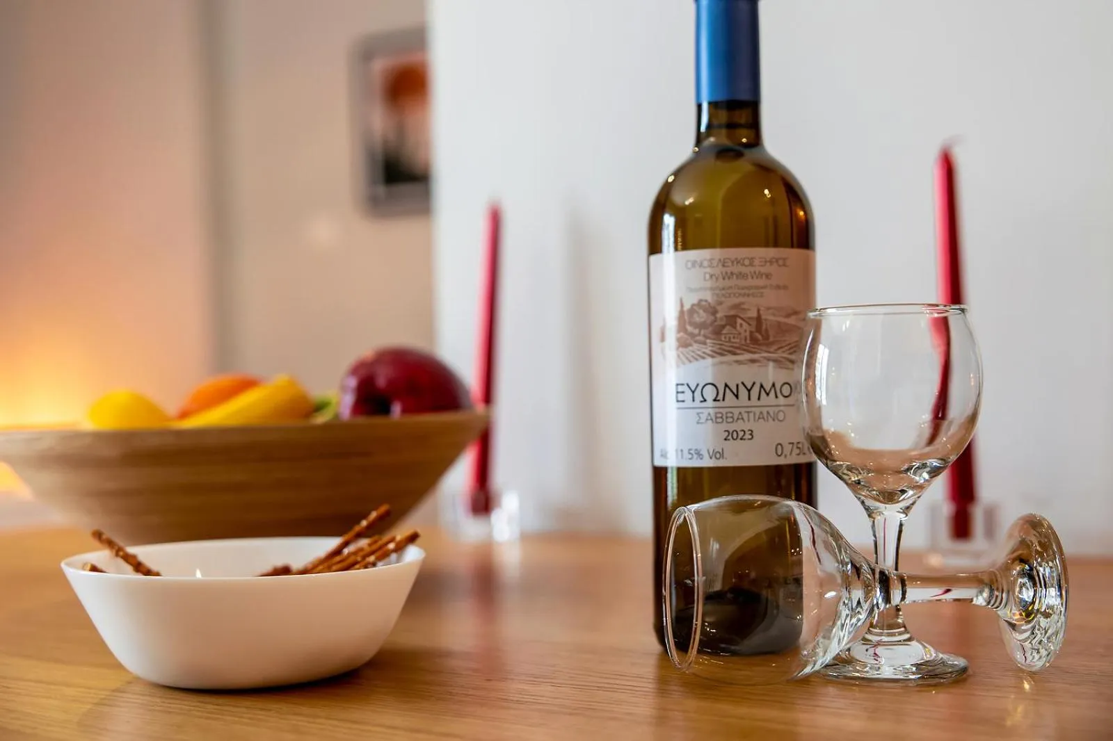 Dining area in Aris123 by Smart Cozy Suites - Apartments in the heart of Athens - 5 minutes from metro - Available 24hr