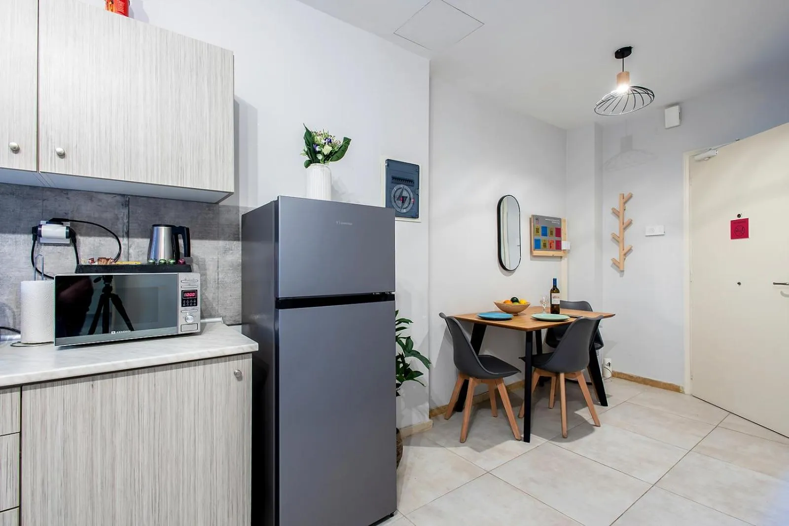 Kitchen or kitchenette in Aris123 by Smart Cozy Suites - Apartments in the heart of Athens - 5 minutes from metro - Available 24hr