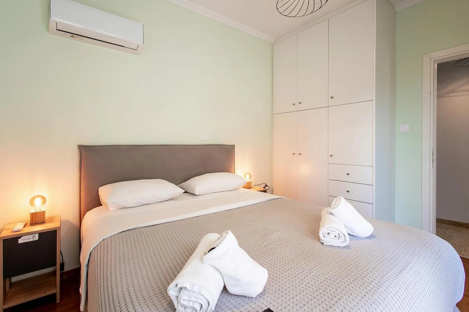 Bed in Aris123 by Smart Cozy Suites - Apartments in the heart of Athens - 5 minutes from metro - Available 24hr