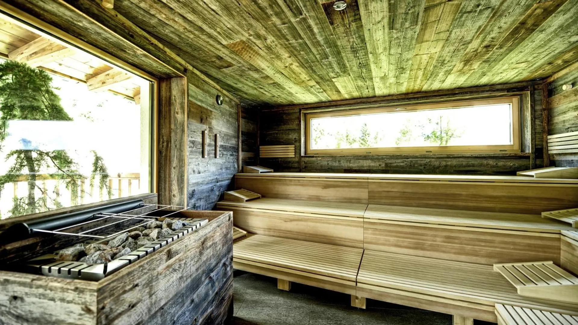 Sauna in Alps Lodge