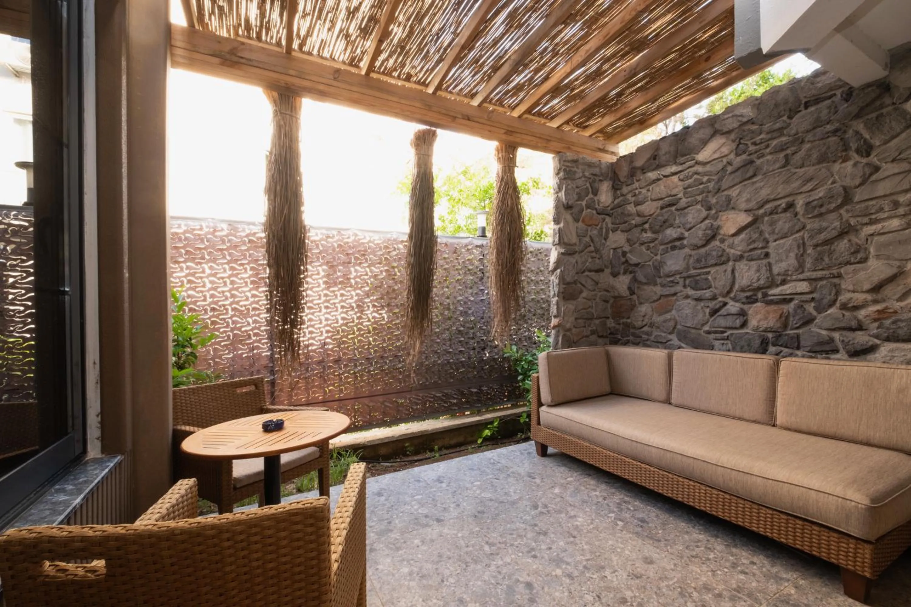 Balcony/Terrace in Wolf Suites