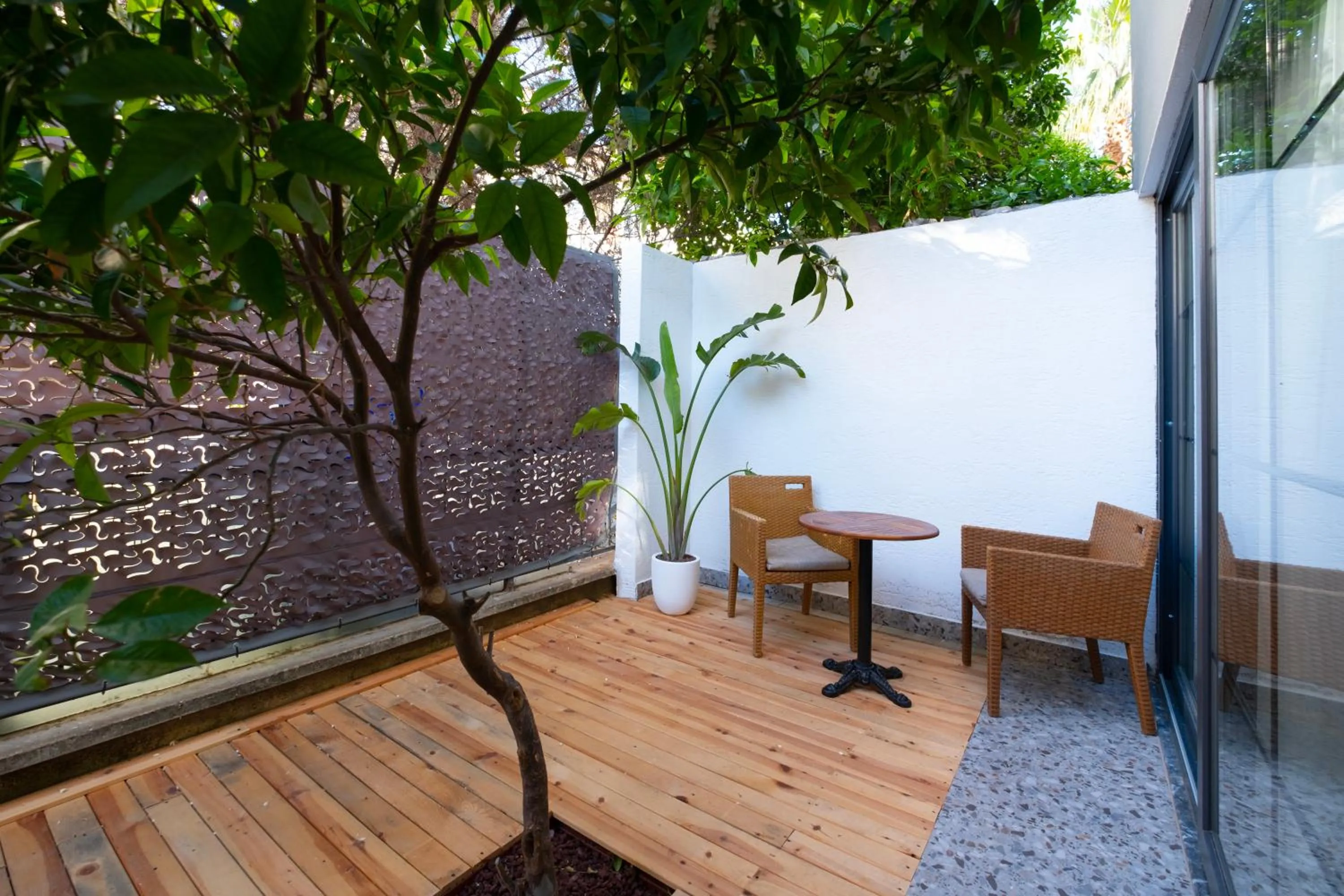 Patio in Wolf Suites