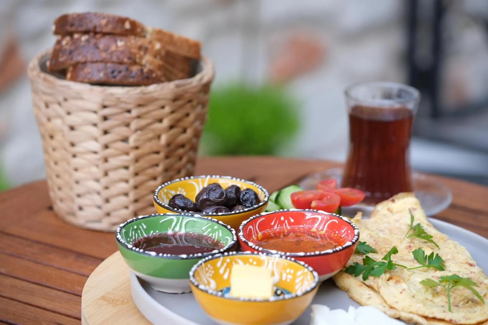 Breakfast in Wolf Suites