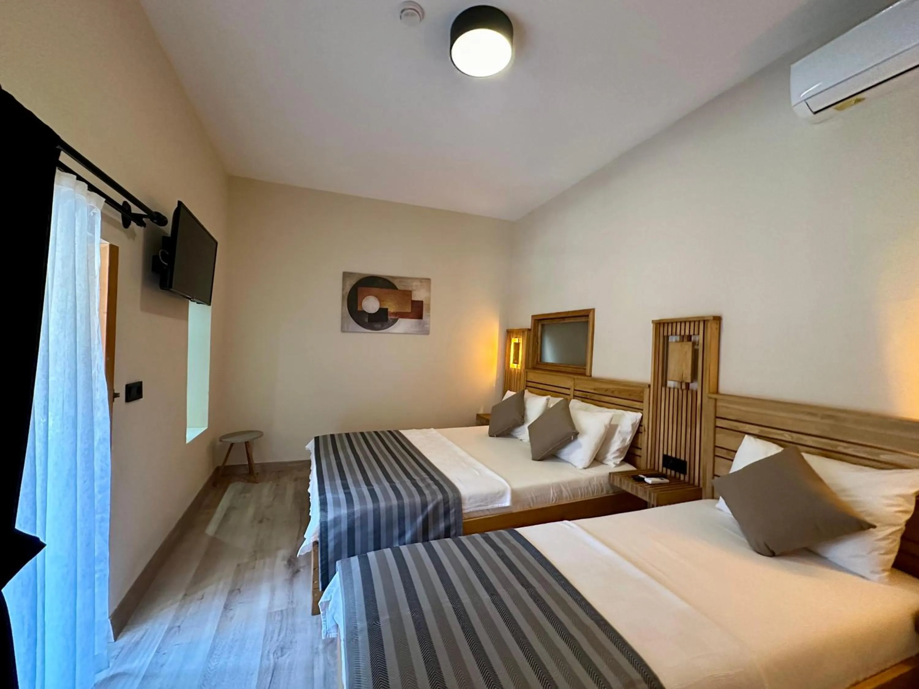 Photo of the whole room, Bed in Bodrum Konağı