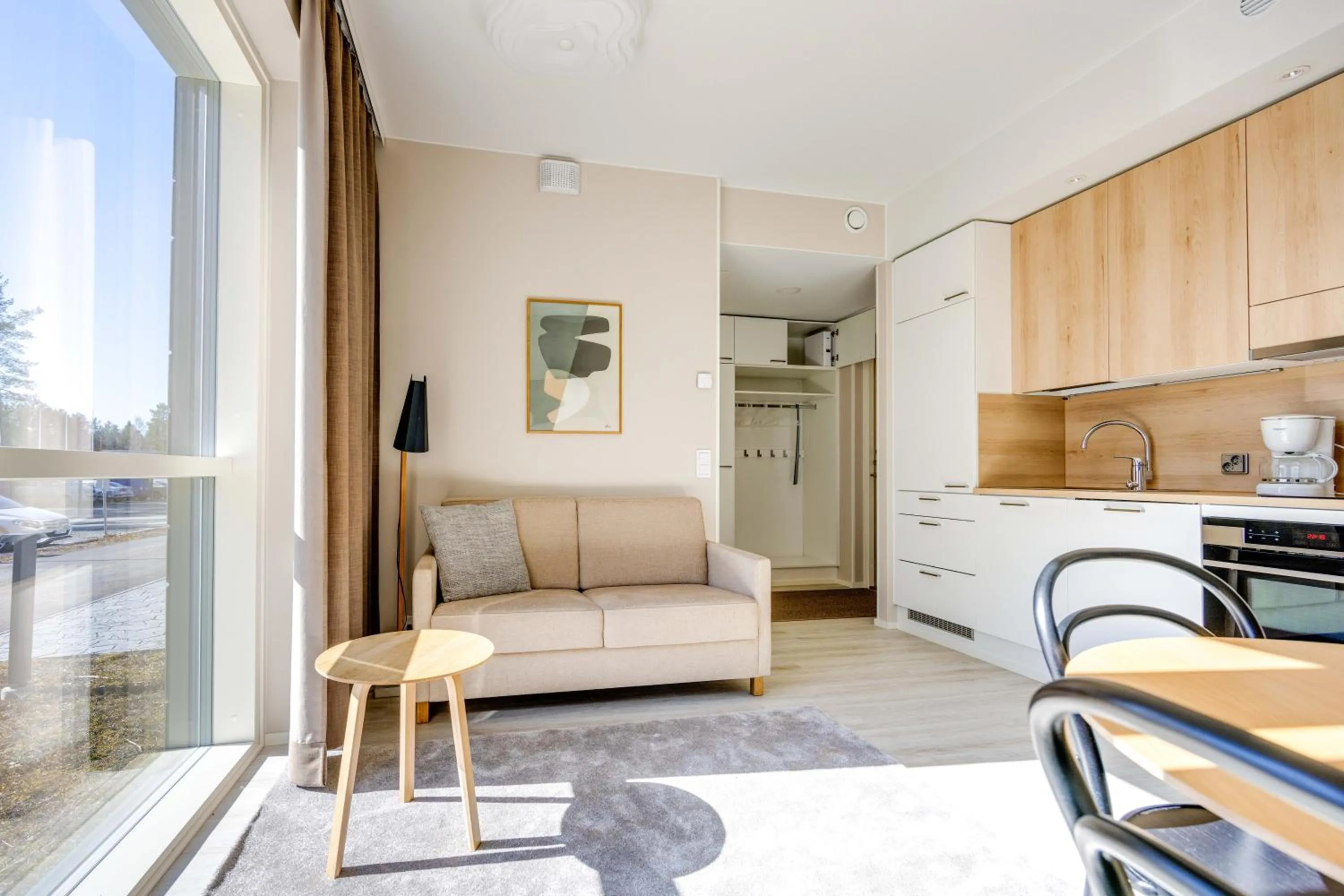 Kitchen or kitchenette in Kalajoen Marina Studio huoneisto