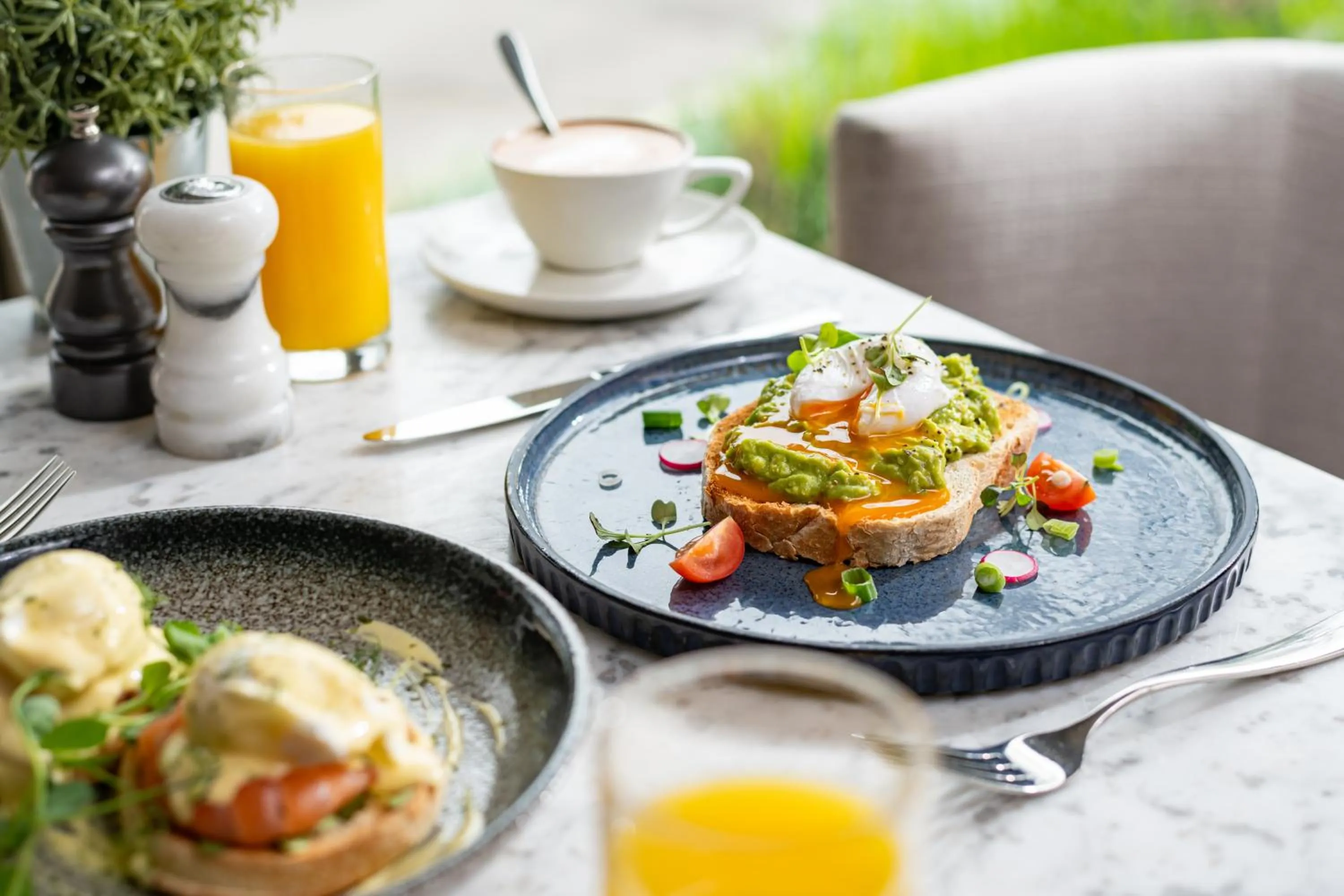 Breakfast in Forest Lodge Hotel