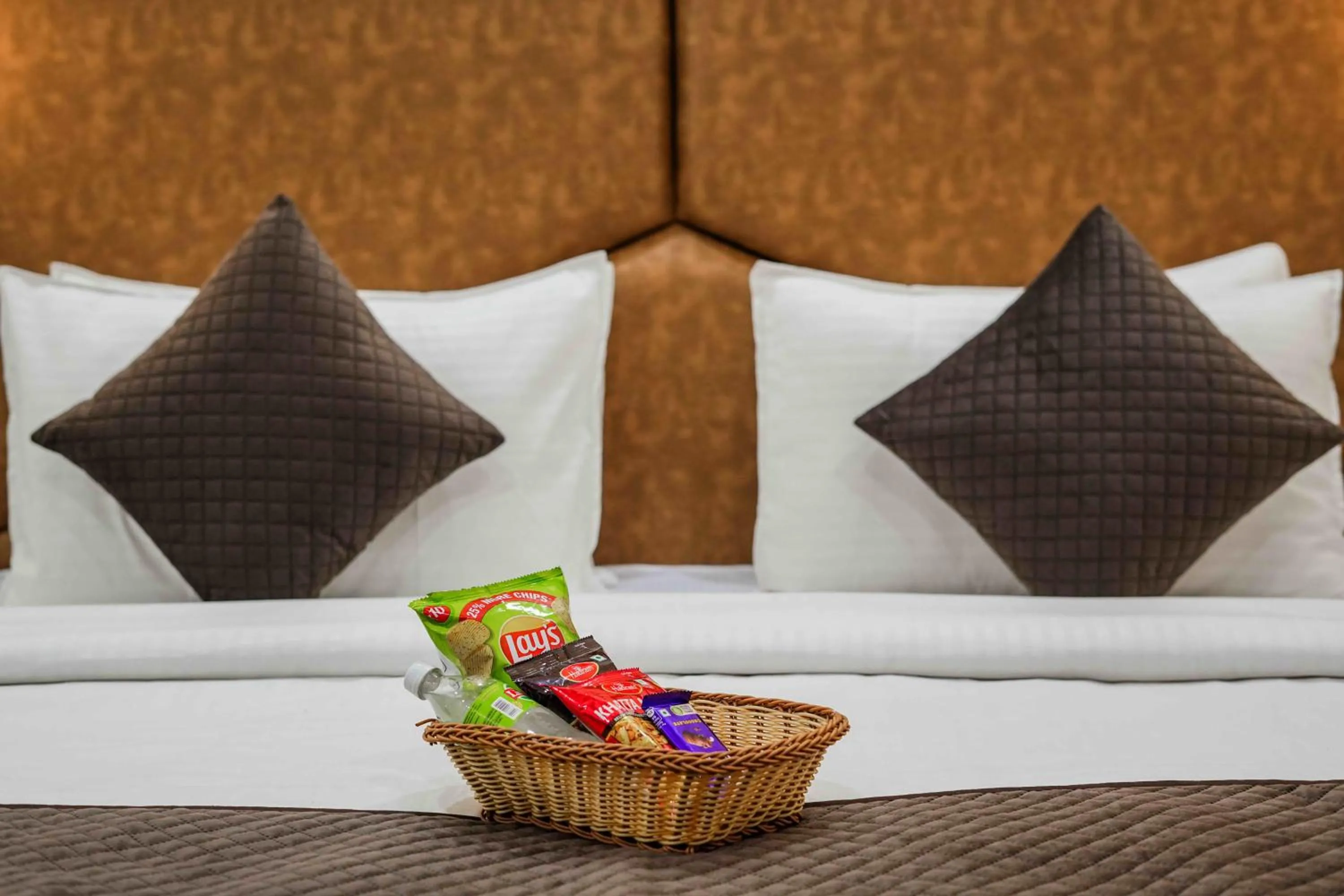 Food and drinks in Hotel Paras Chandigarh Zirakpur