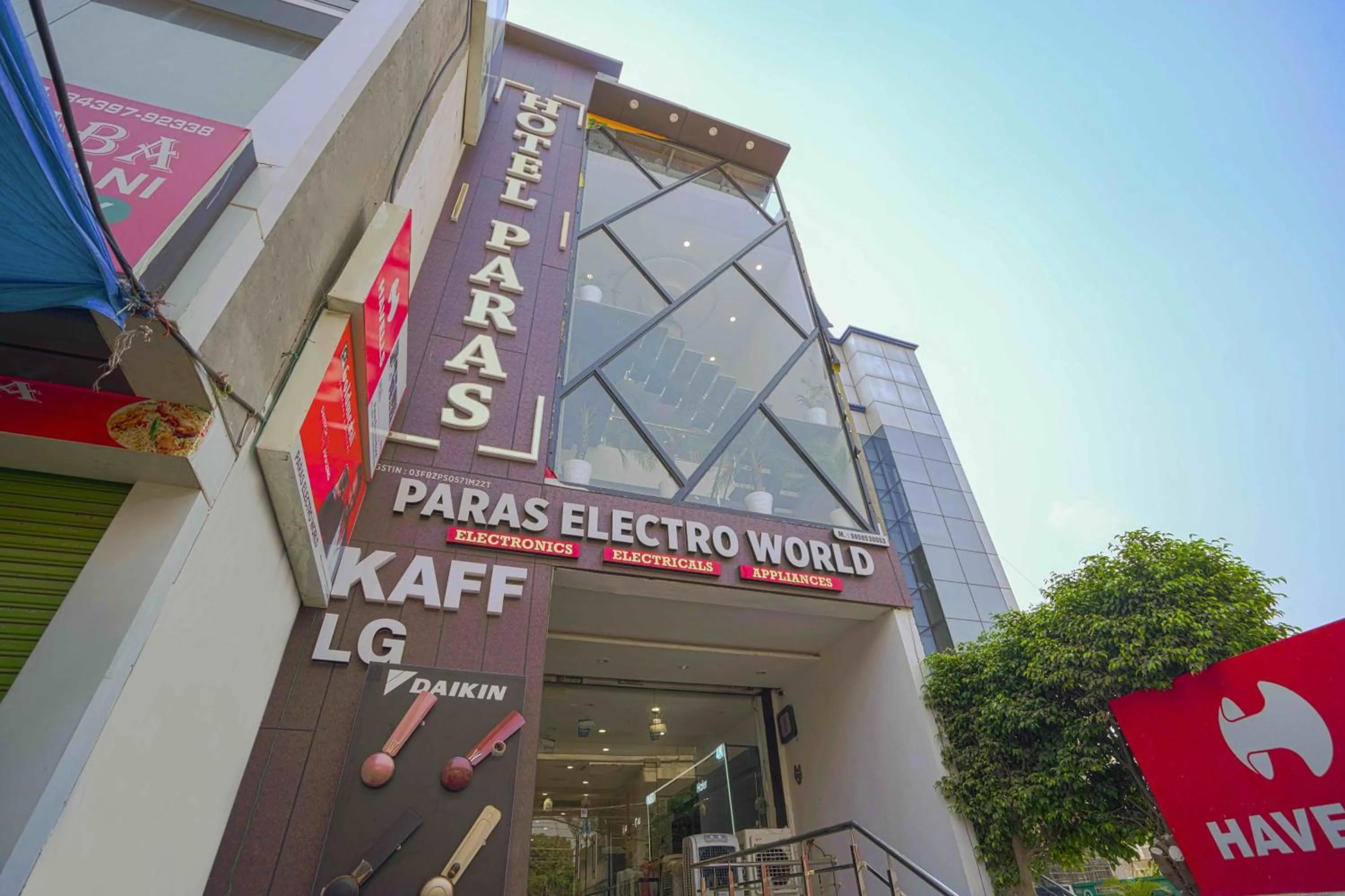 Property building in Hotel Paras Chandigarh Zirakpur