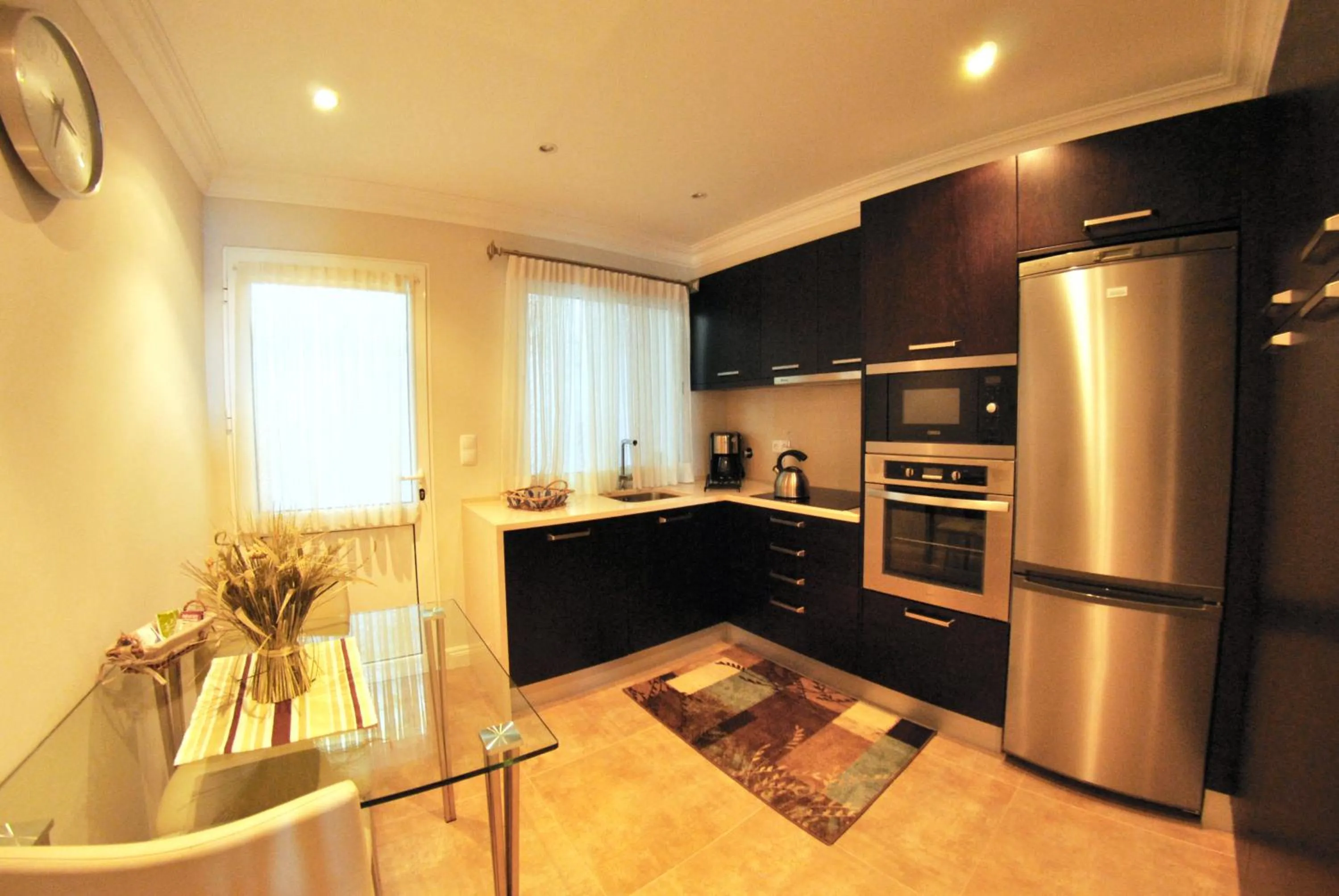 Kitchen or kitchenette in Apartamentos 3 Praias