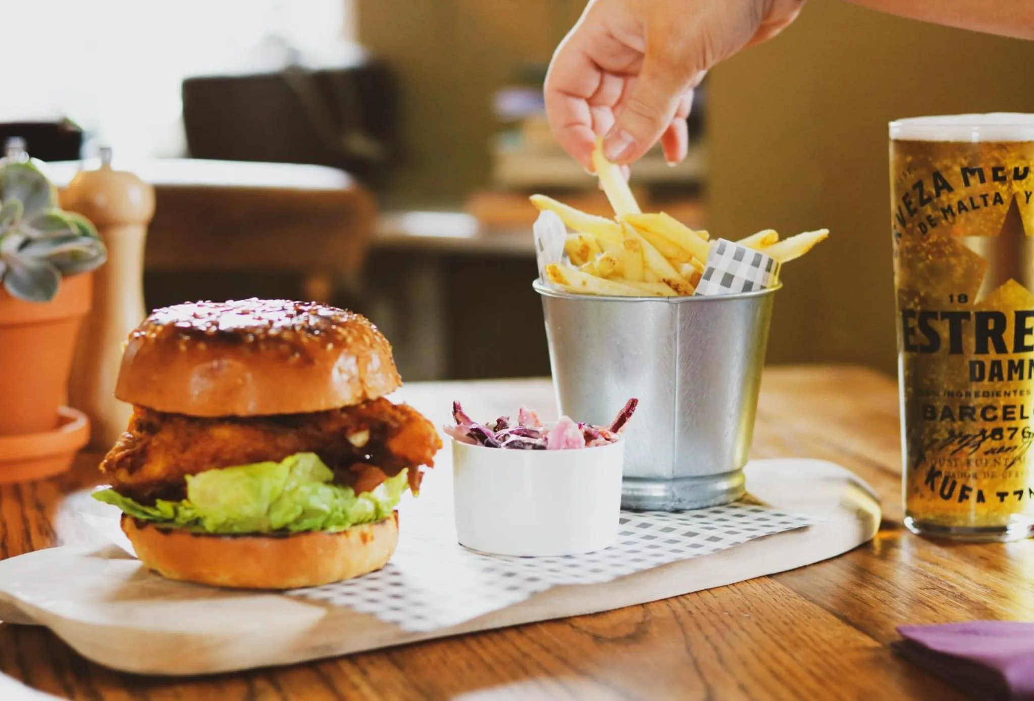 Food and drinks in Beaulieu Hotel