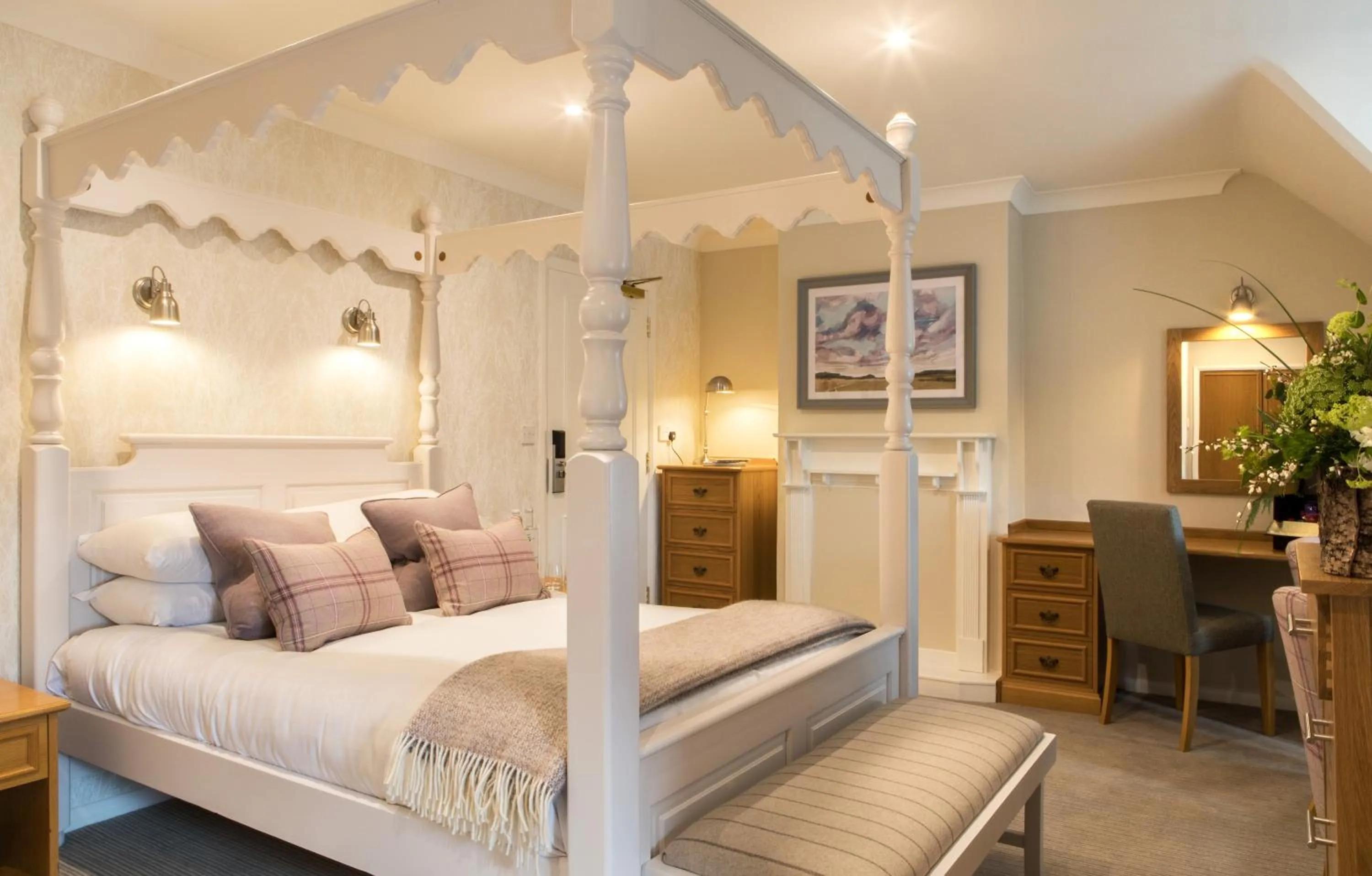 Day, Bed in Beaulieu Hotel