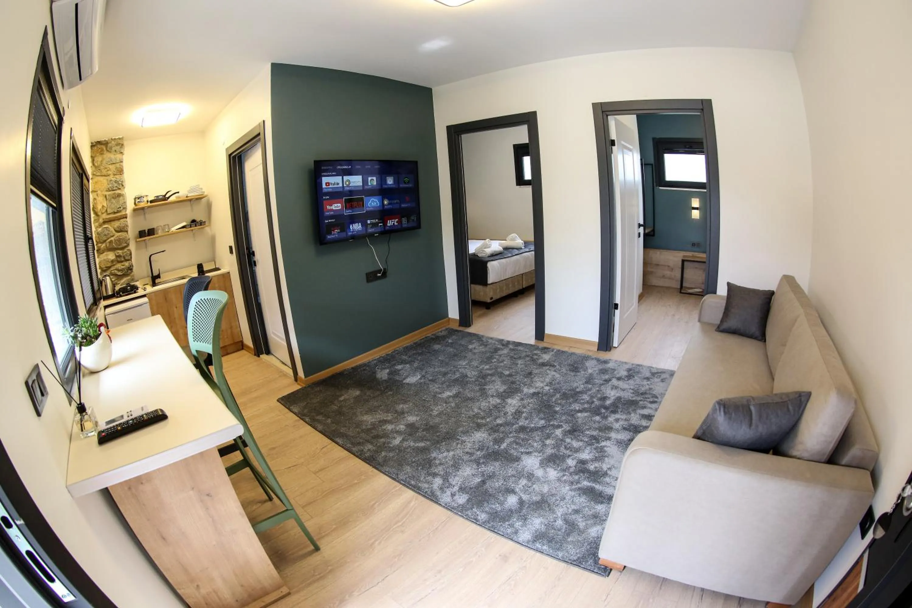 TV and multimedia in Mia Mia Suites