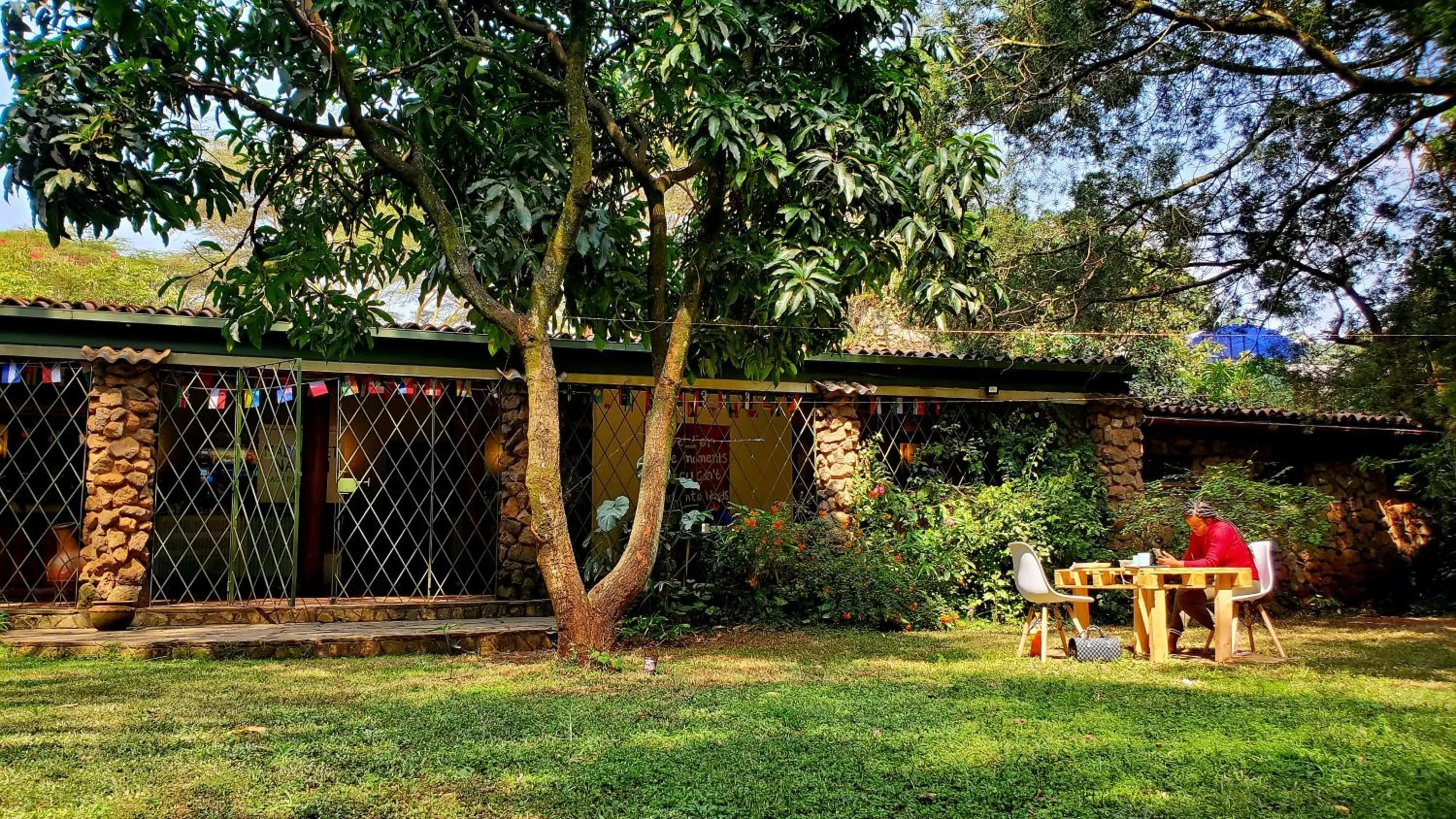 Property building in Mad Vervet Nairobi Backpackers Hostel
