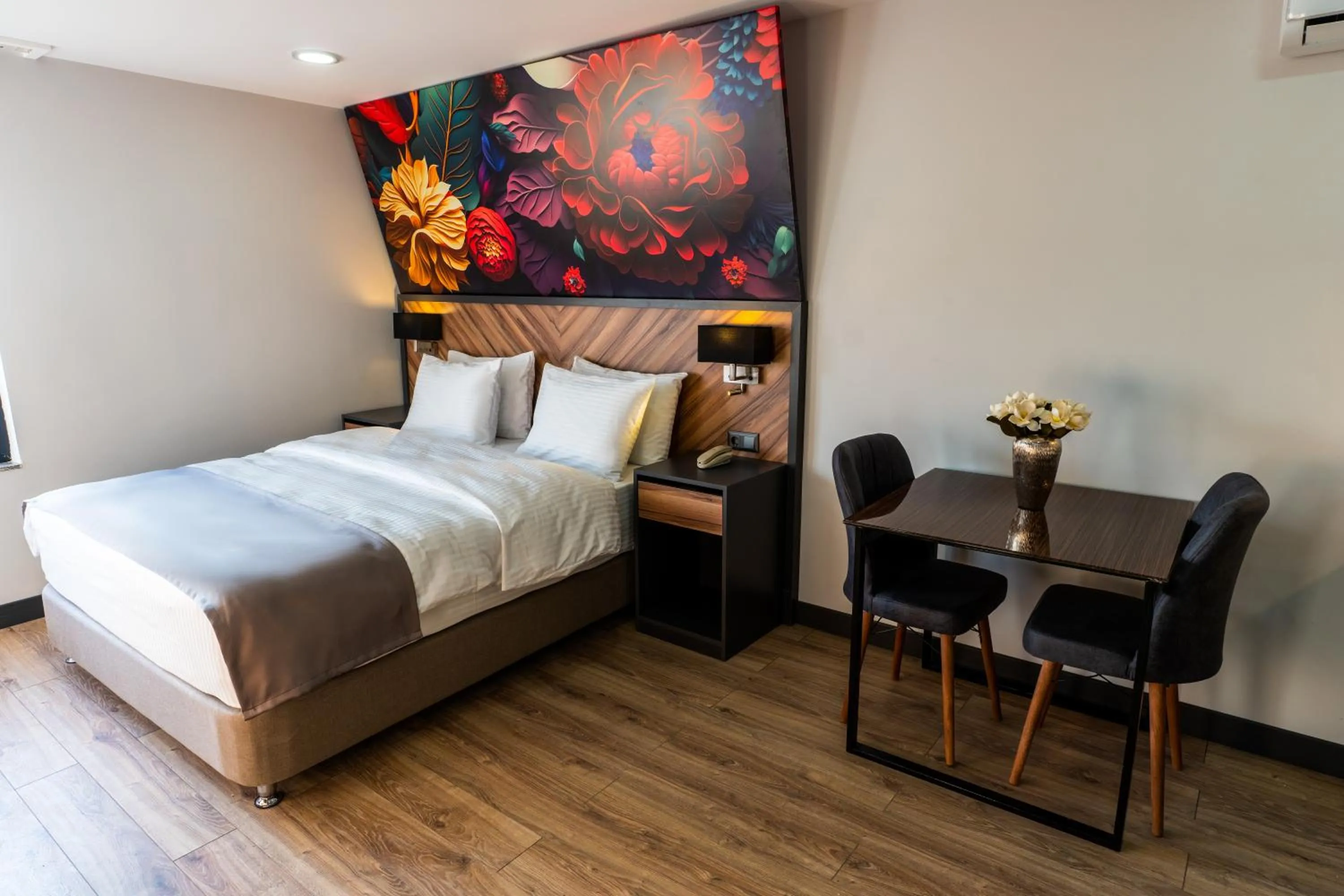 Bed in Yusufhan Suites