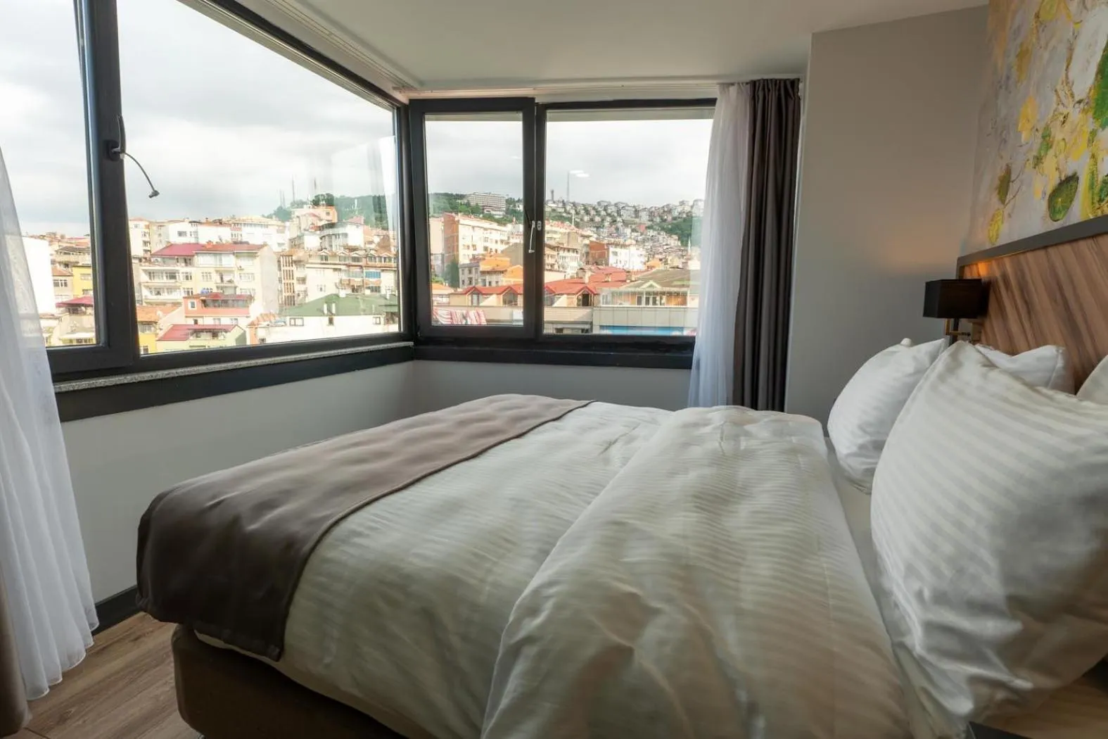 Bed in Yusufhan Suites