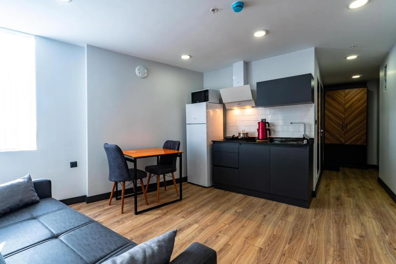 Kitchen or kitchenette in Yusufhan Suites