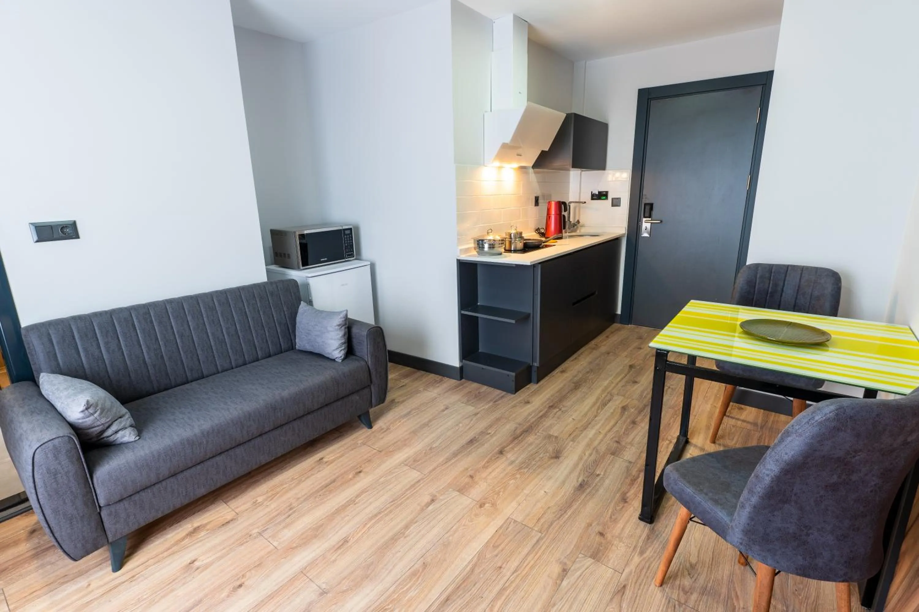 Coffee/tea facilities in Yusufhan Suites