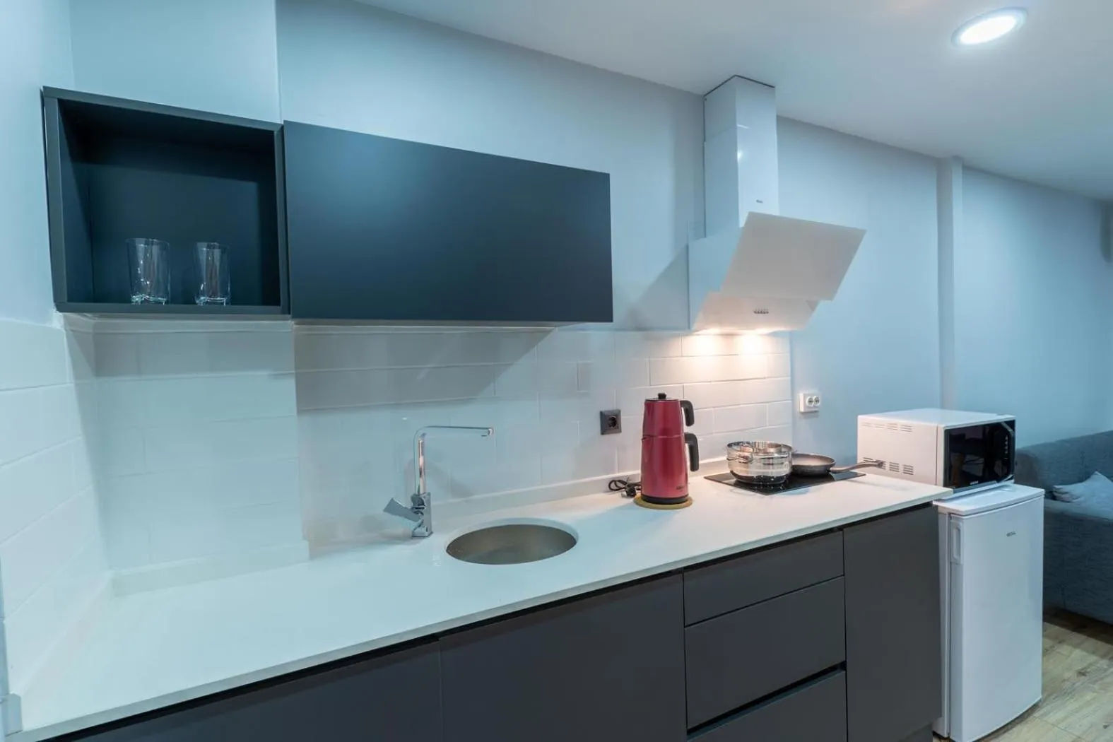 Kitchen or kitchenette in Yusufhan Suites