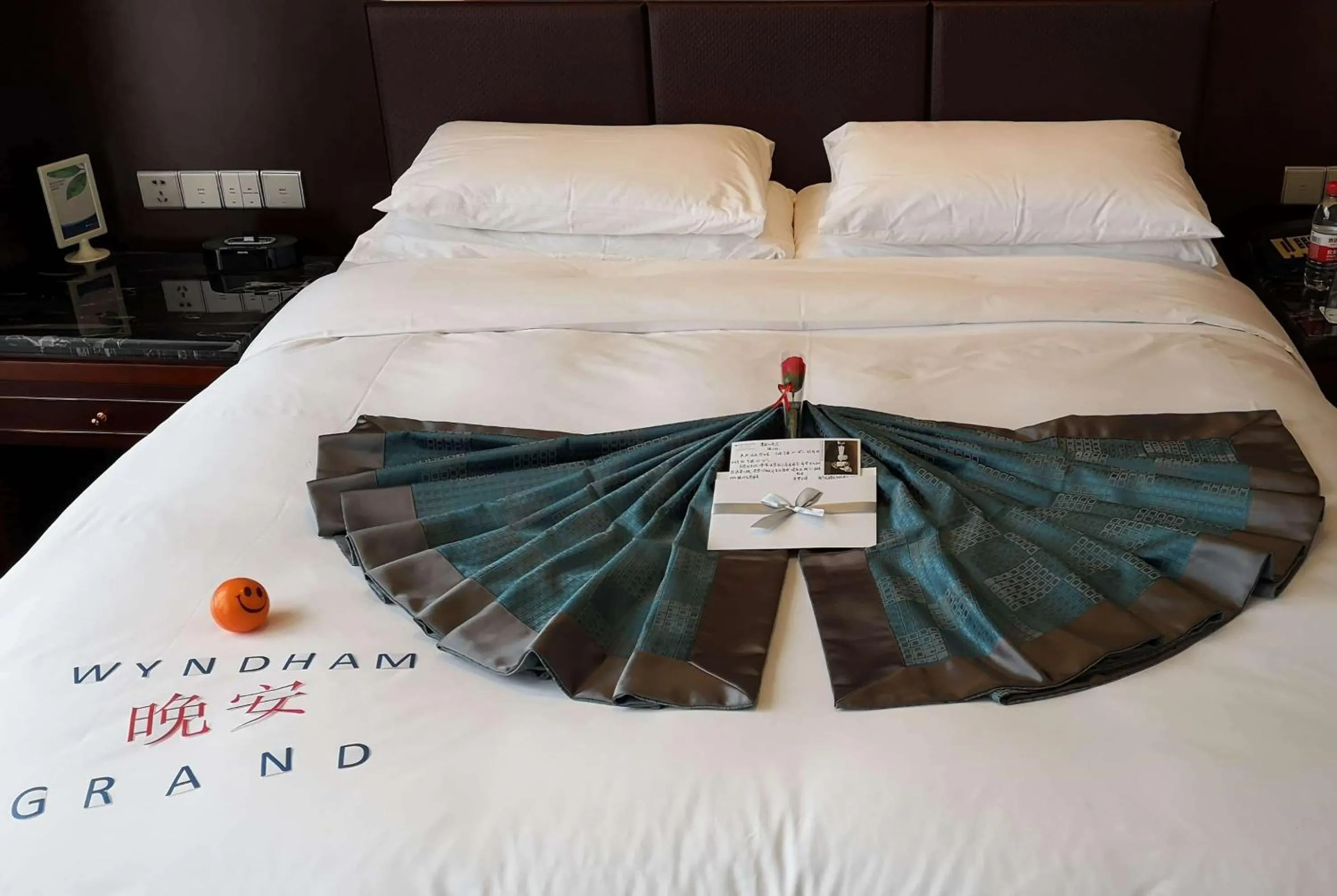 Photo of the whole room, Bed in Wyndham Grand Plaza Royale Changsheng Jiangyin