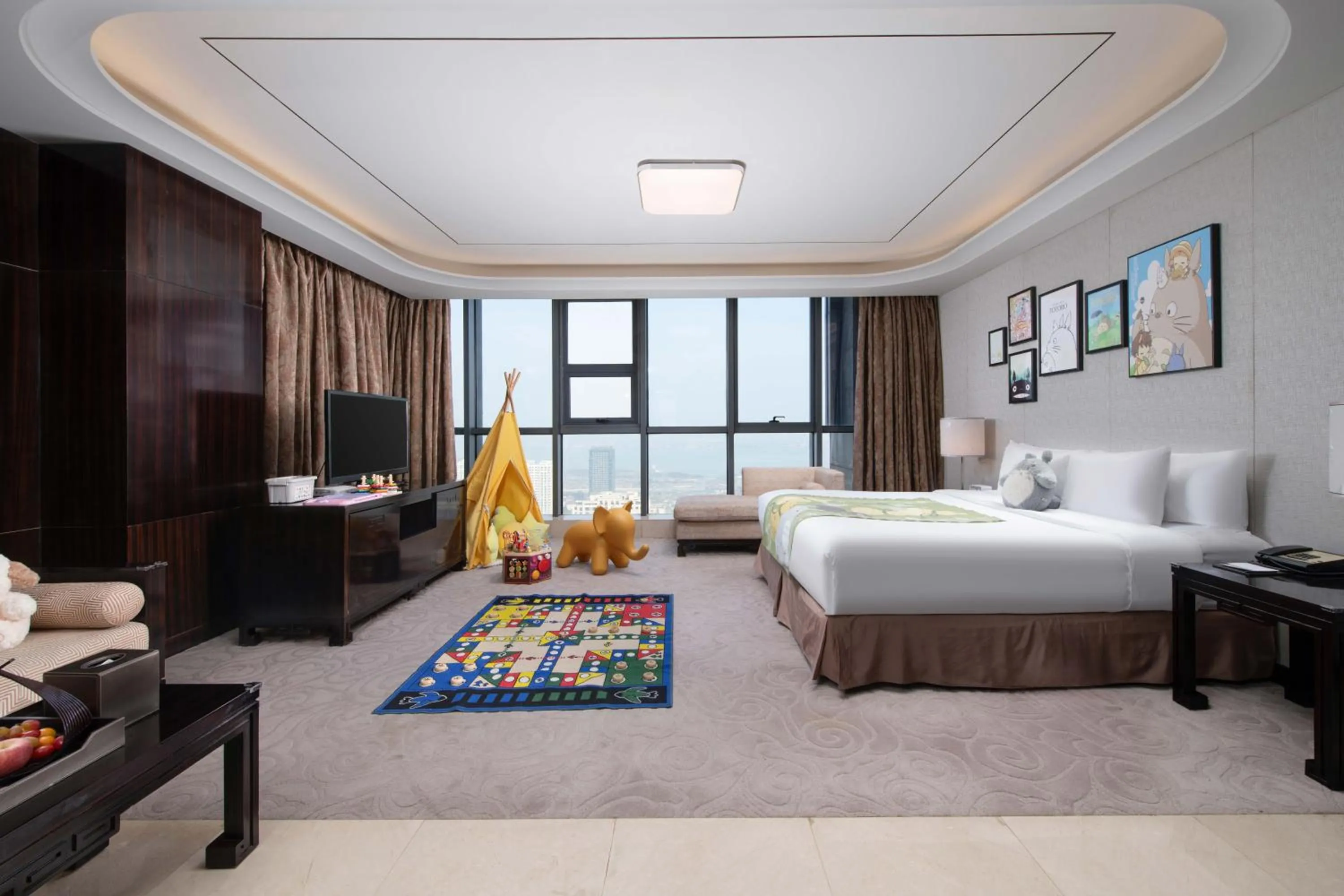 Bed in Wyndham Grand Plaza Royale Changsheng Jiangyin