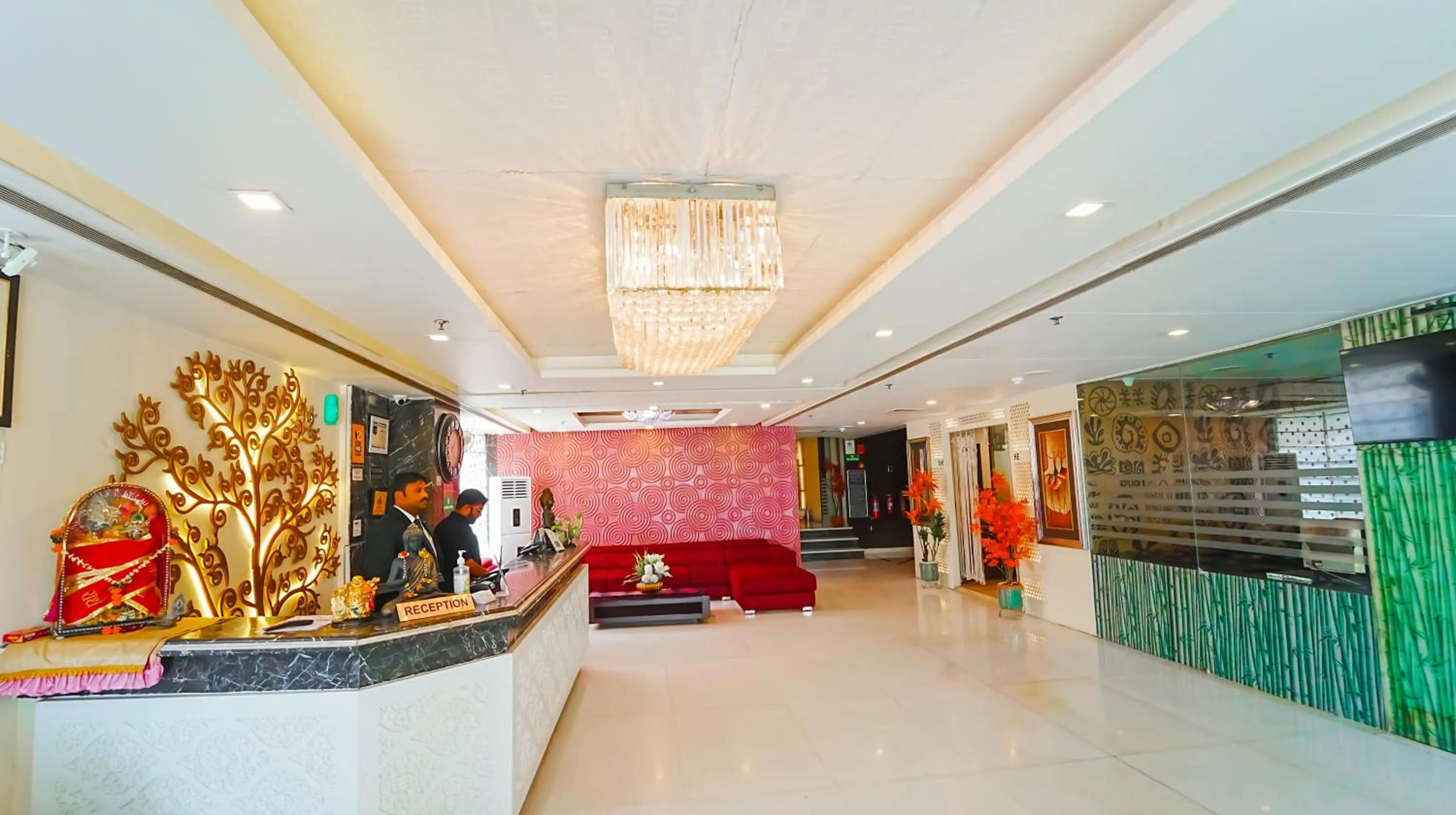 Lobby or reception in Hotel Atulyaa Taj