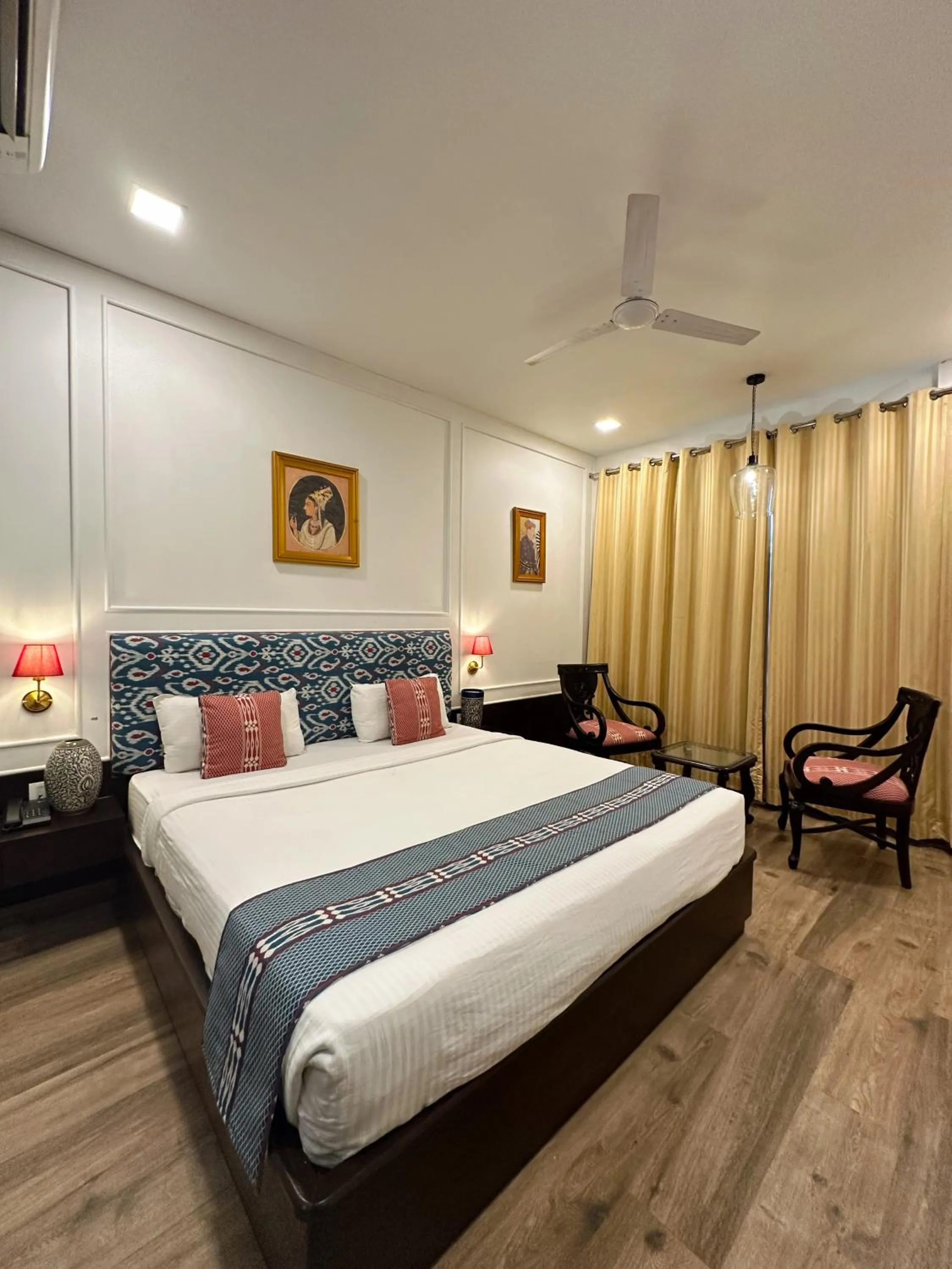 Bedroom, Bed in Hotel Atulyaa Taj