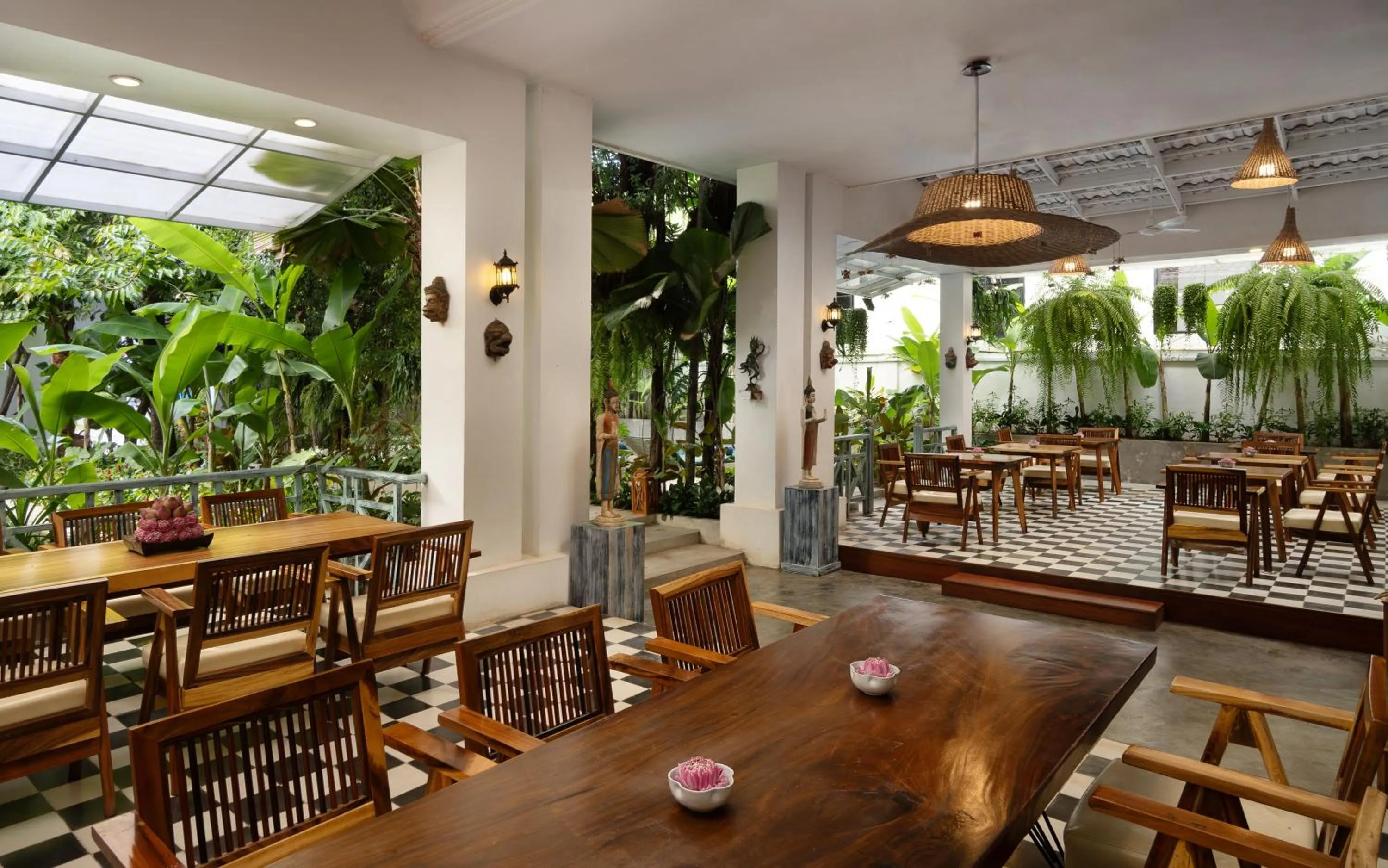 Restaurant/places to eat in The Community - Siem Reap
